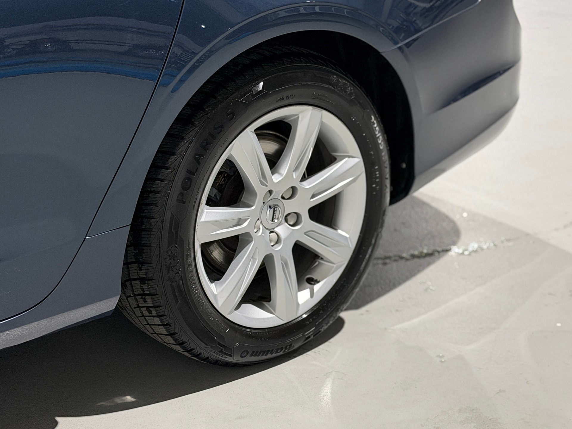 VOLVO V90 D4 Momentum Geartronic (CH)-image-15