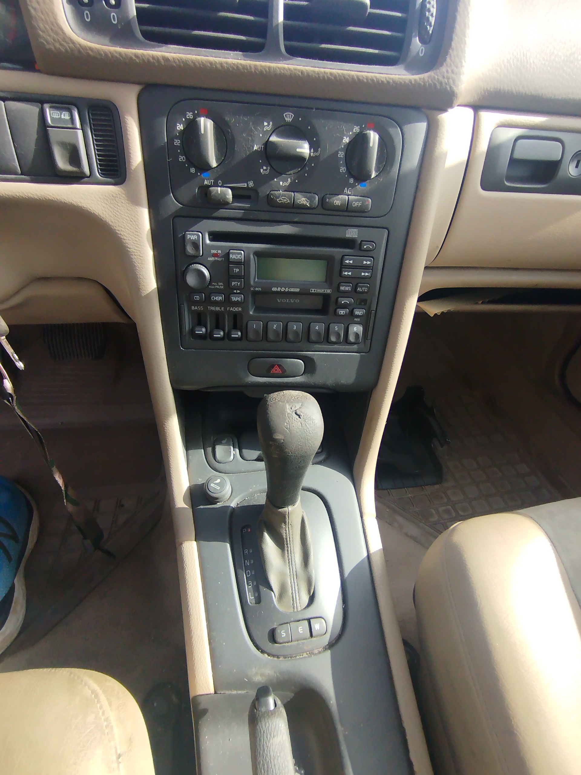 VOLVO S70 2.0 Celebration-image-10