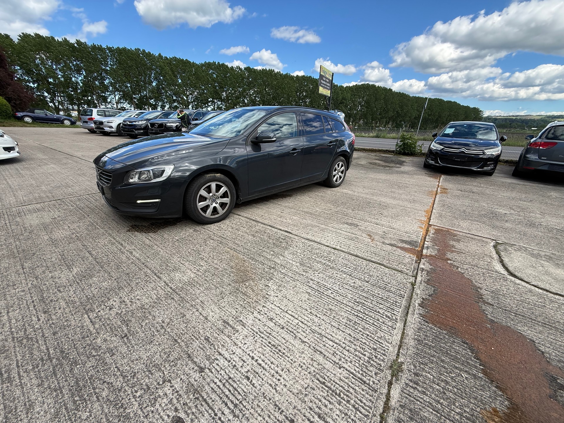 VOLVO V60 D4 AWD Family Edition Geartronic-showroom-element-3