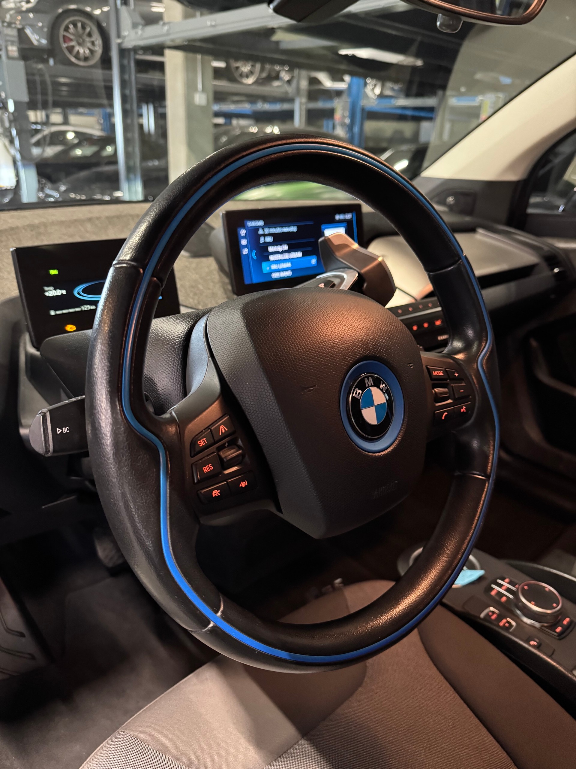 BMW i3s (94Ah) Range Extender-image-6