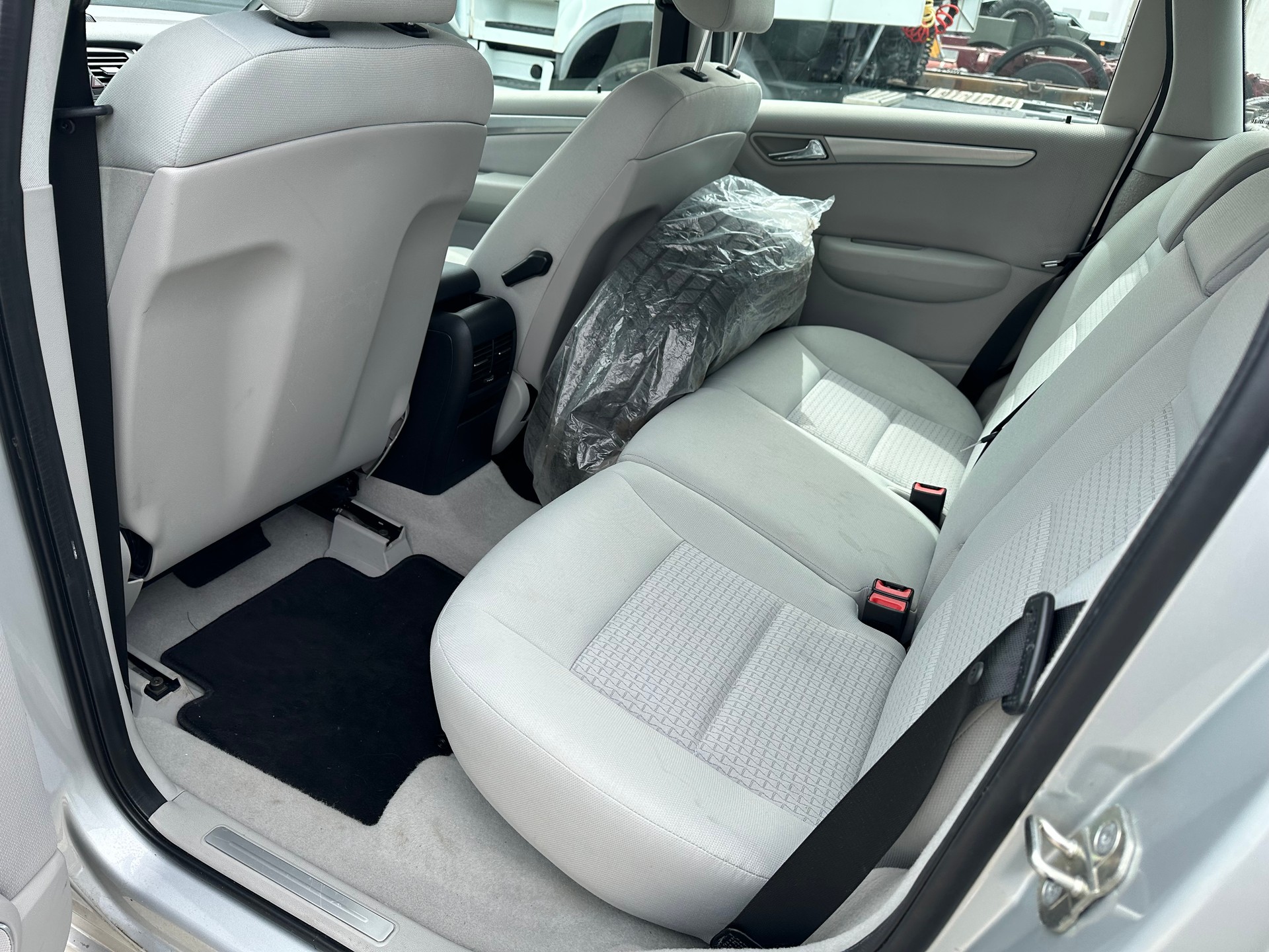 MERCEDES-BENZ B 200 Autotronic-image-5