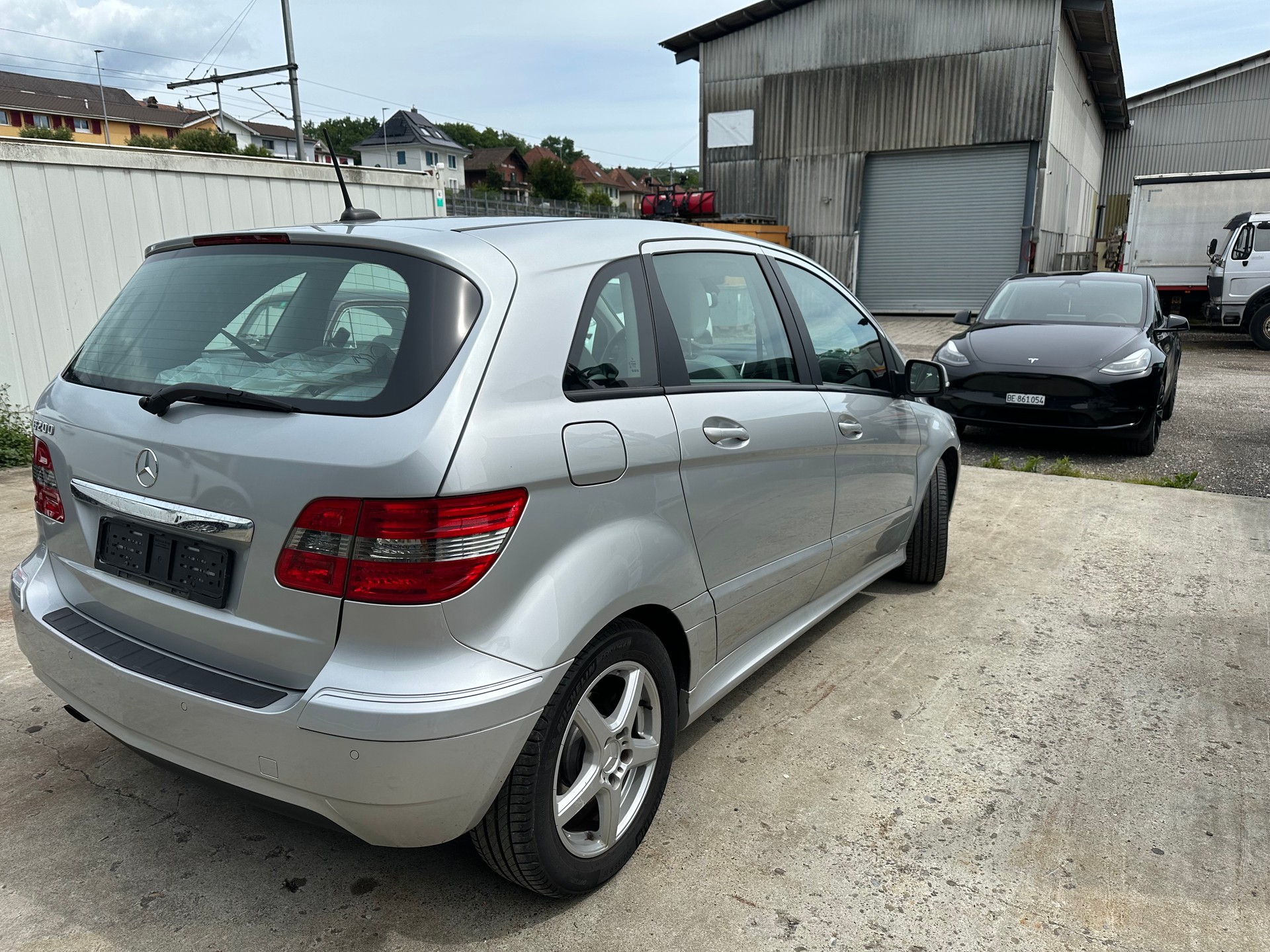 MERCEDES-BENZ B 200 Autotronic-image-2