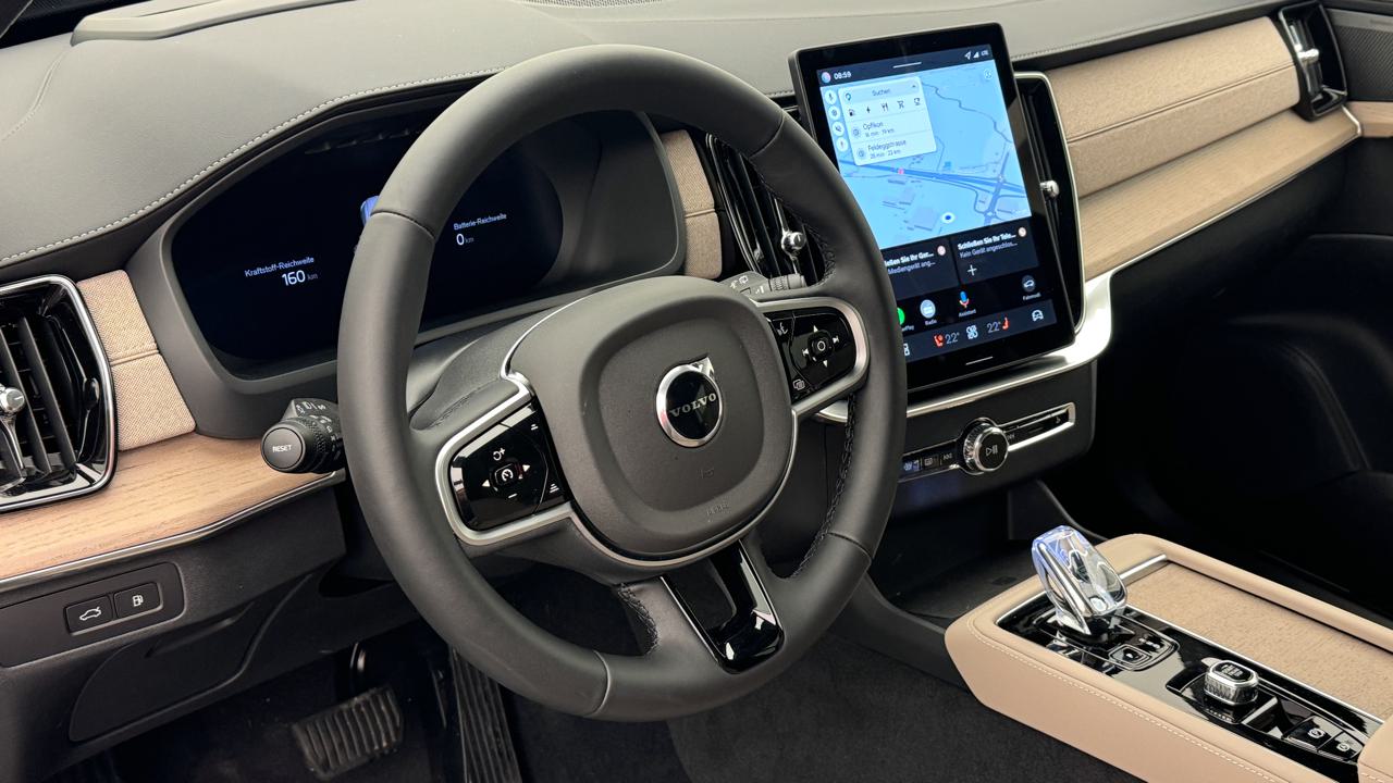 VOLVO XC90 T8 eAWD PluginHybrid Ultra Bright Geartronic-image-6