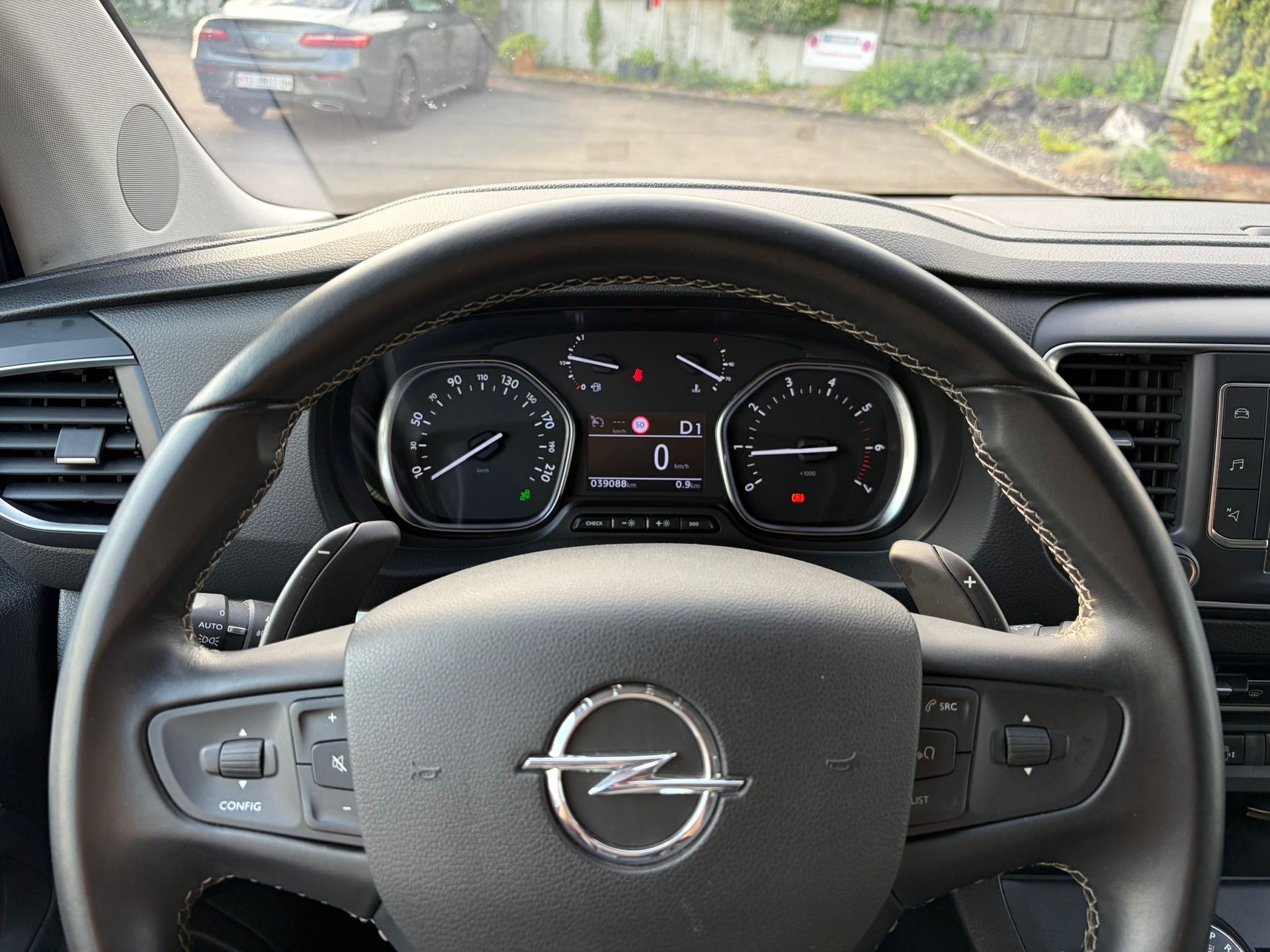 OPEL Zafira Life L 2.0 CDTI 177 Business Elegance S/S-image-9