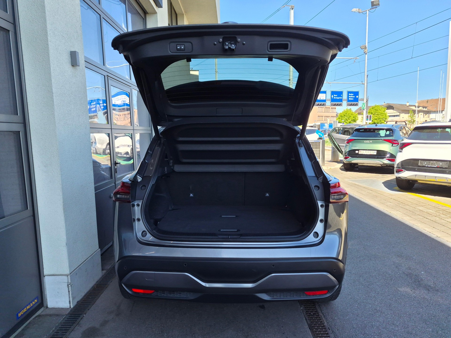 NISSAN Qashqai 1.5 VC-T Tekna-image-10