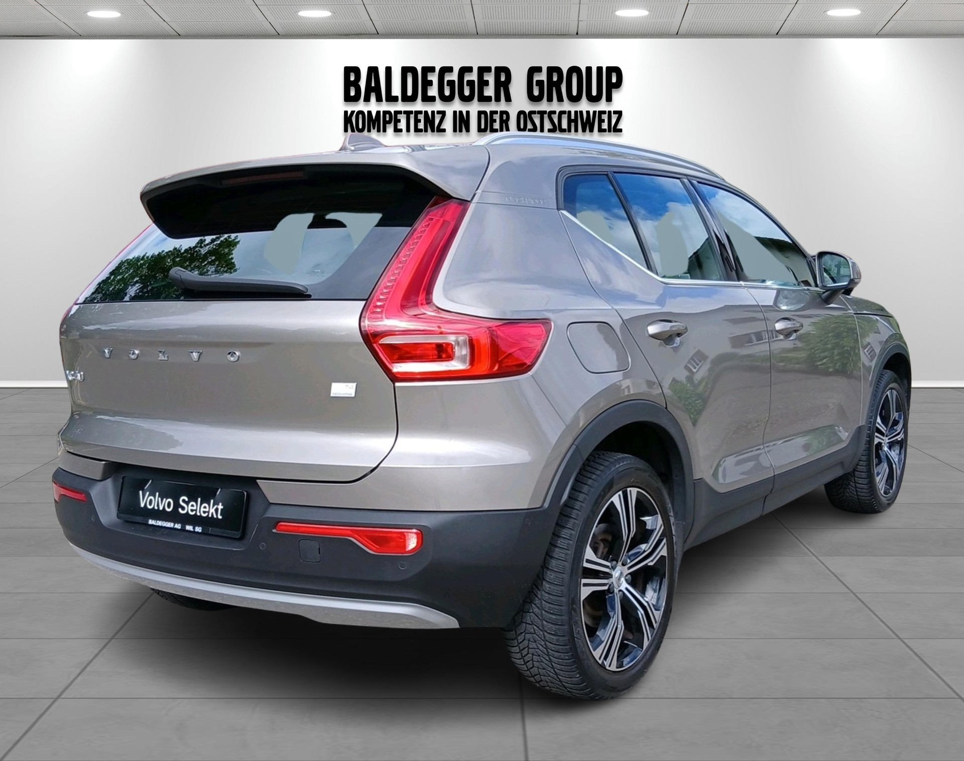 VOLVO XC40 1.5 T4 PiH Inscription-showroom-element-1