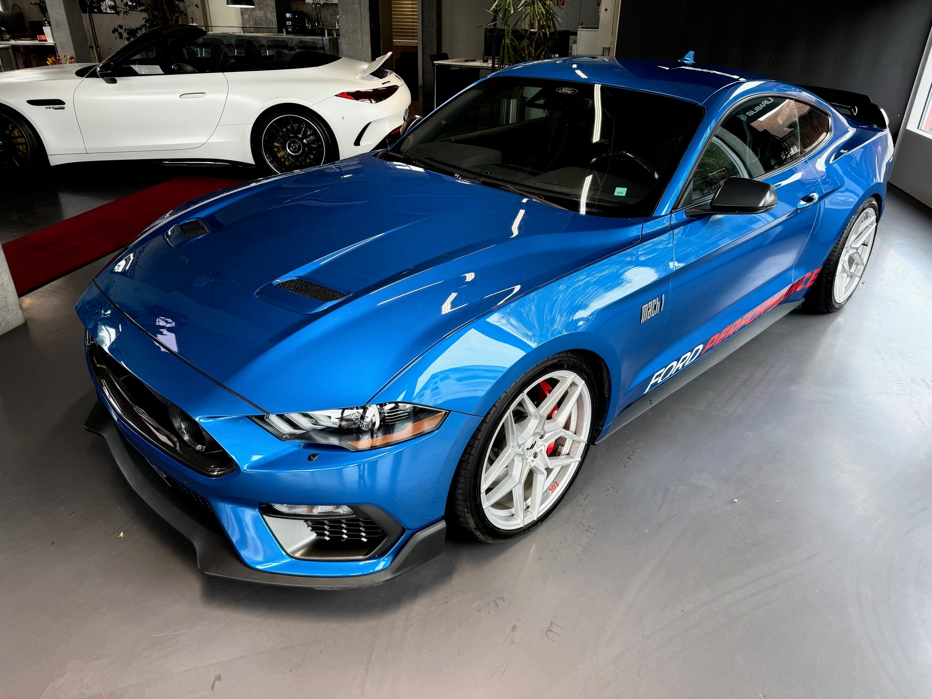 FORD Mustang Fastback 5.0 V8 Mach 1-showroom-element-2