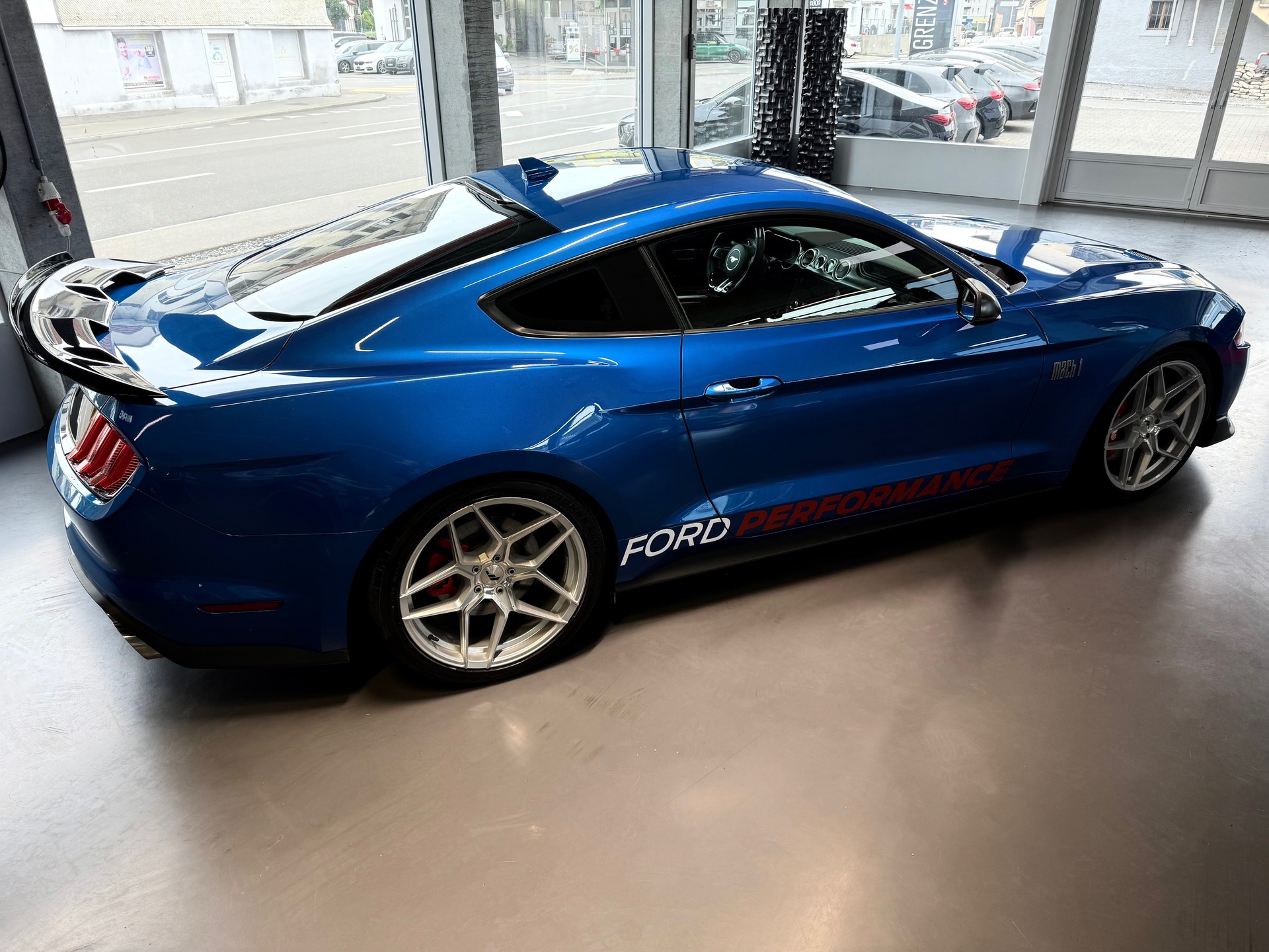 FORD Mustang Fastback 5.0 V8 Mach 1-image-8