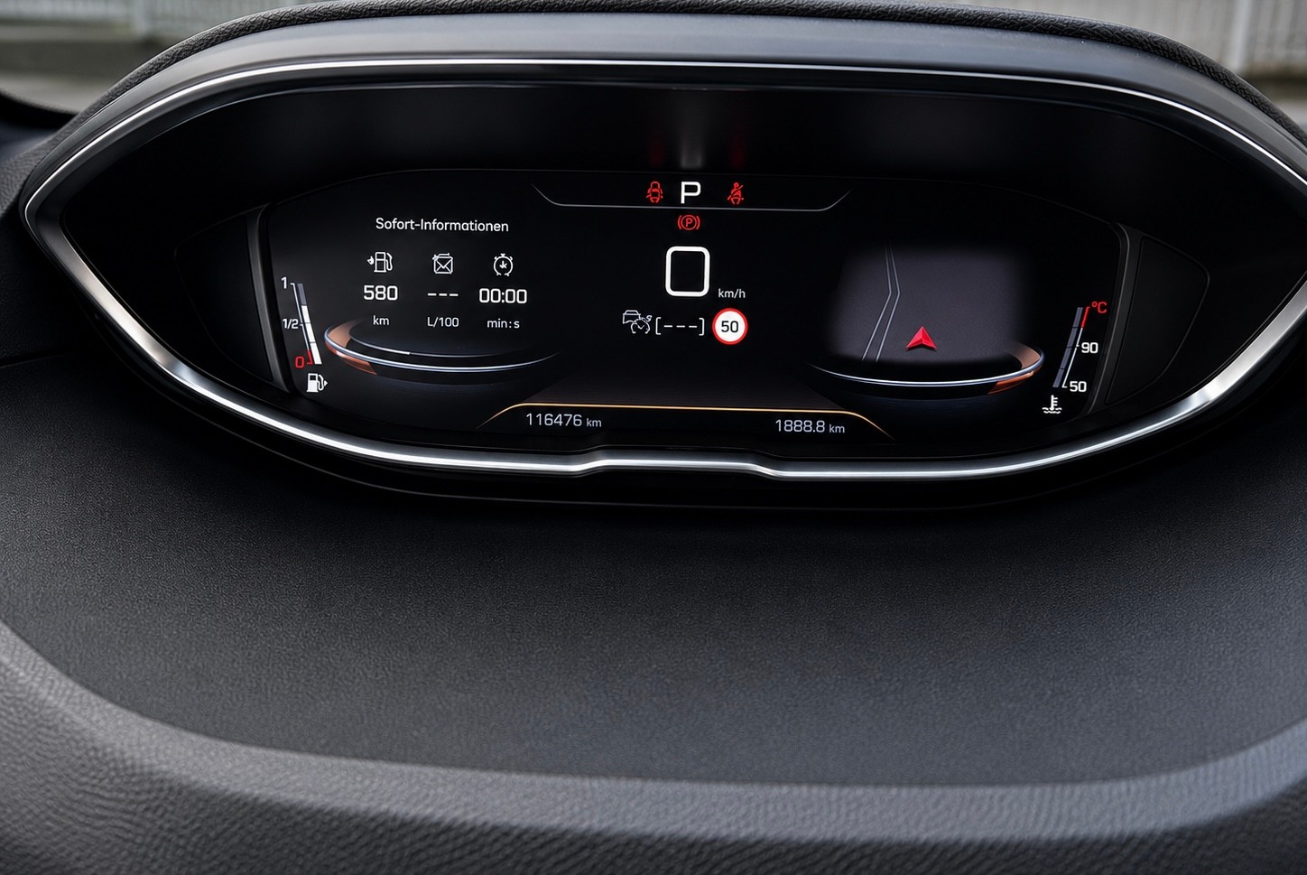 PEUGEOT 5008 1.5 BlueHDi GT Line EAT 7 Plätzer mit Isofix-image-14