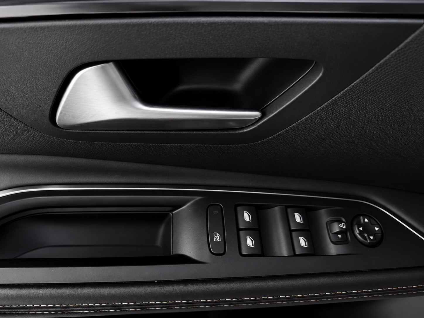 PEUGEOT 5008 1.5 BlueHDi GT Line EAT 7 Plätzer mit Isofix-image-15