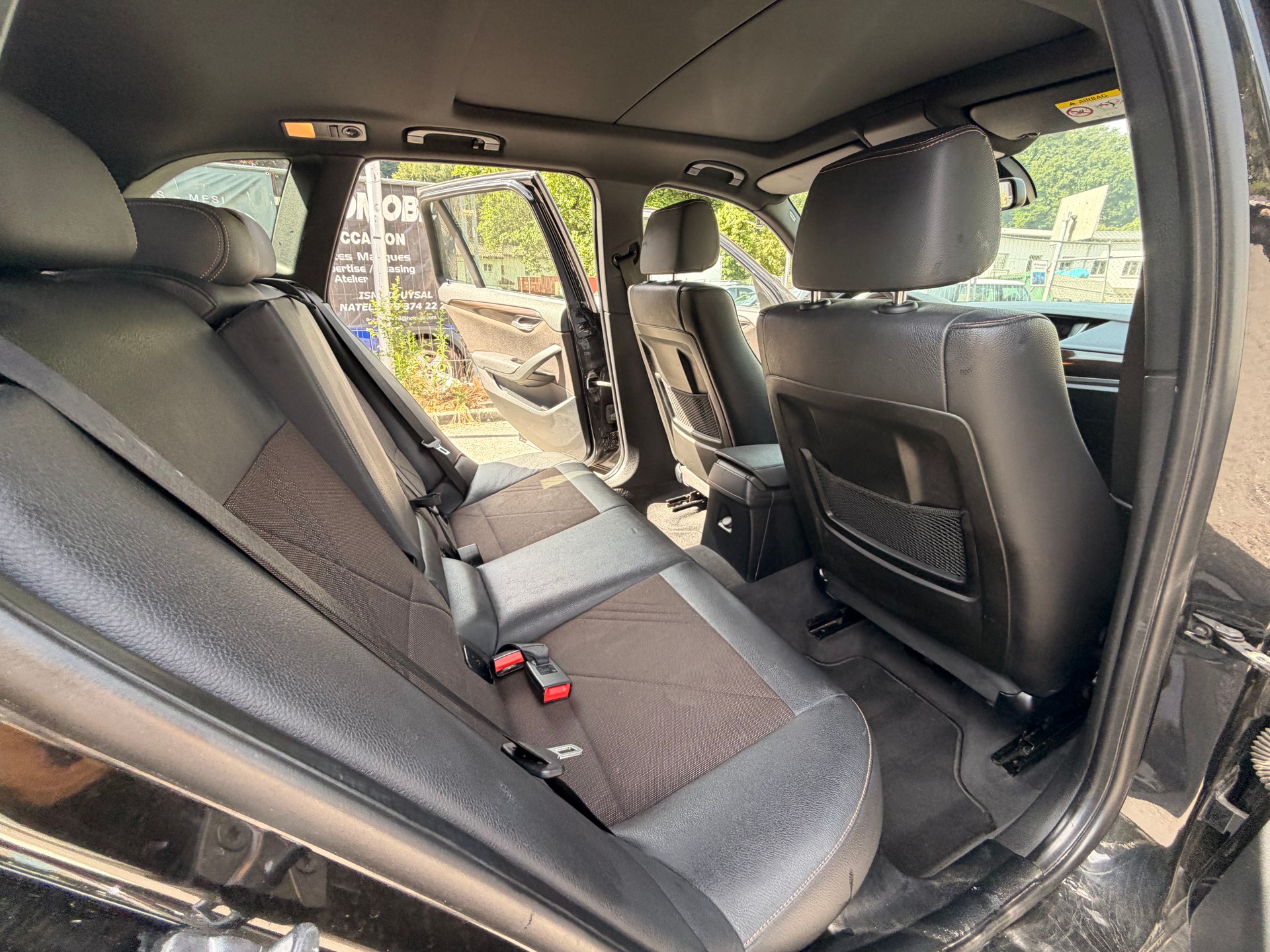 BMW X1 xDrive 18d xLine-image-11