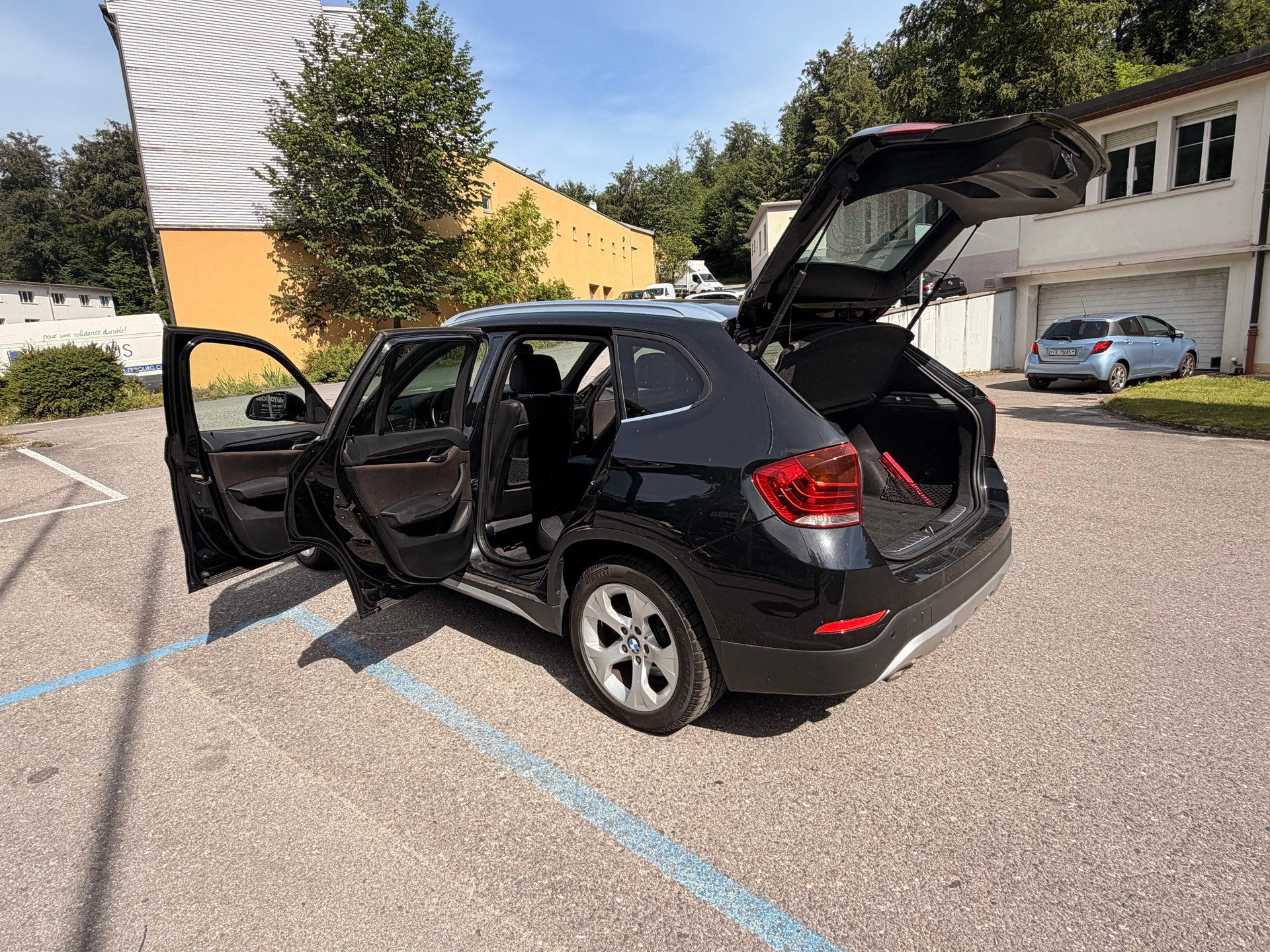 BMW X1 xDrive 18d xLine-image-16
