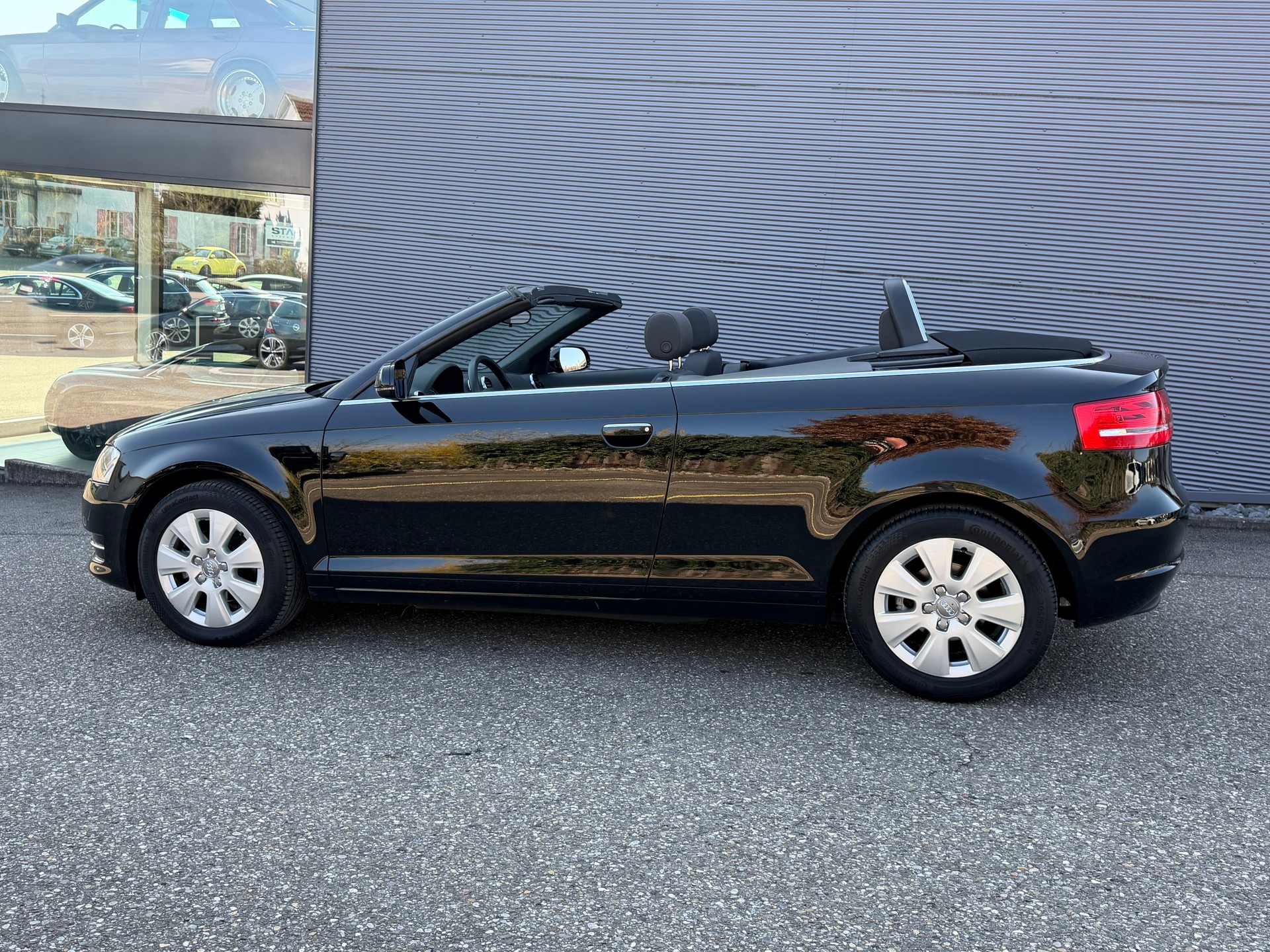 AUDI A3 Cabriolet 1.2 T FSI Attraction-image-18