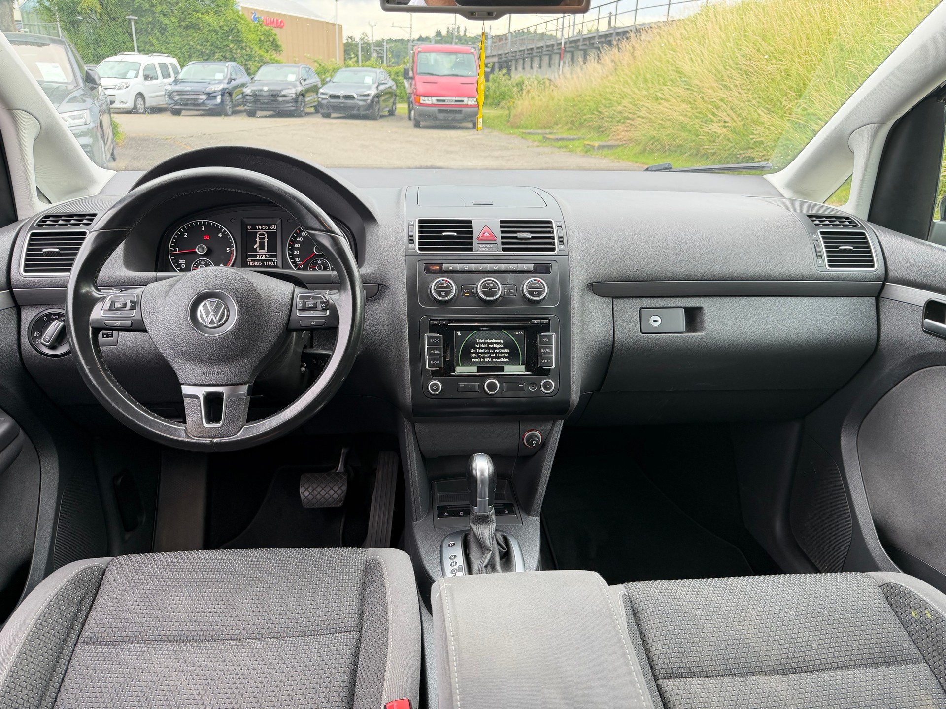 VW Touran 1.6 TDI BMT Comfortline DSG-image-9