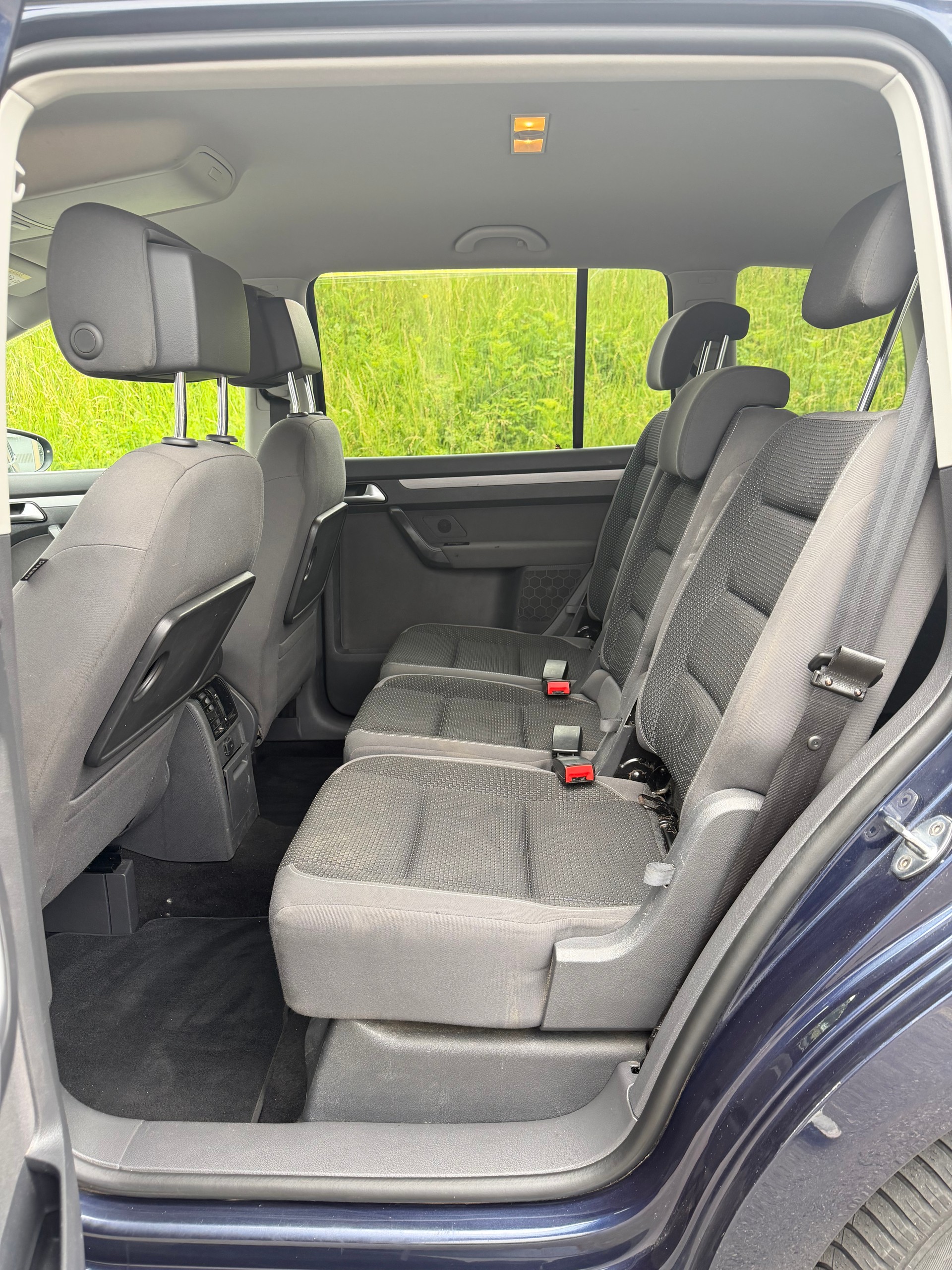 VW Touran 1.6 TDI BMT Comfortline DSG-image-8