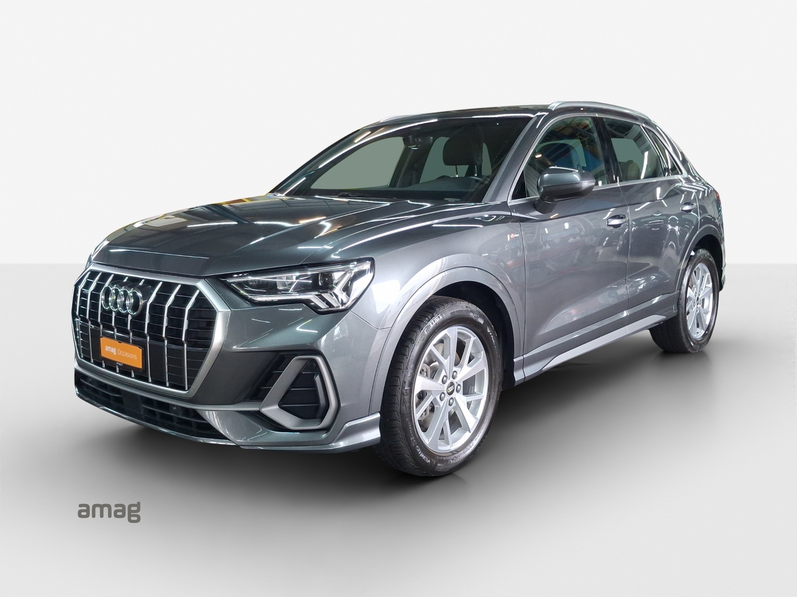 AUDI Q3 40 TFSI S line quattro S-tronic