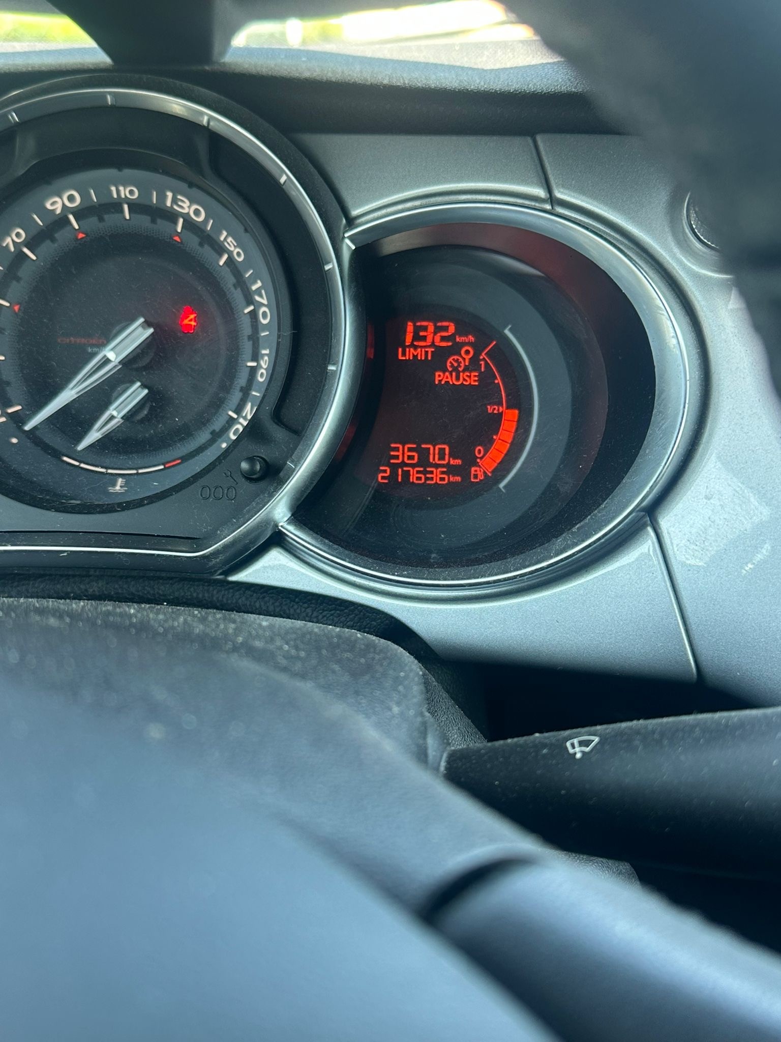 DS AUTOMOBILES DS3 1.4 VTi Chic-image-3