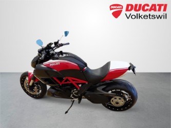 DUCATI Diavel 1200 Carbon-image-9