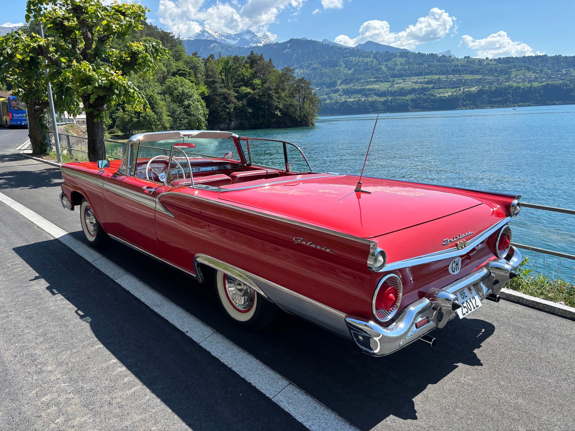 FORD Fairlane 500 Skyliner V8 300 PS-showroom-element-2