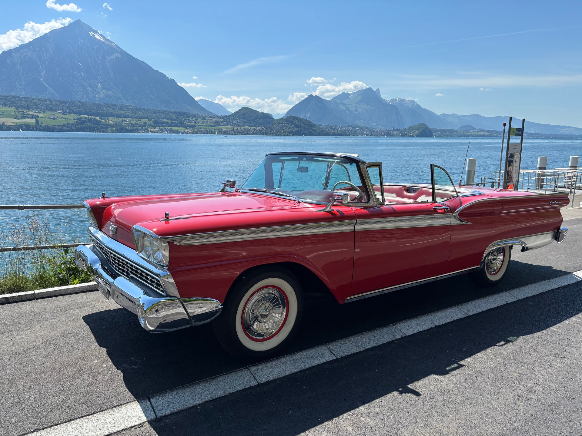 FORD Fairlane 500 Skyliner V8 300 PS