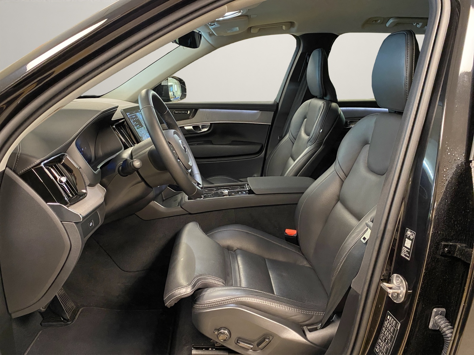VOLVO XC90 B5 Benzin Mild Hybrid AWD Plus Bright Geartronic-image-7