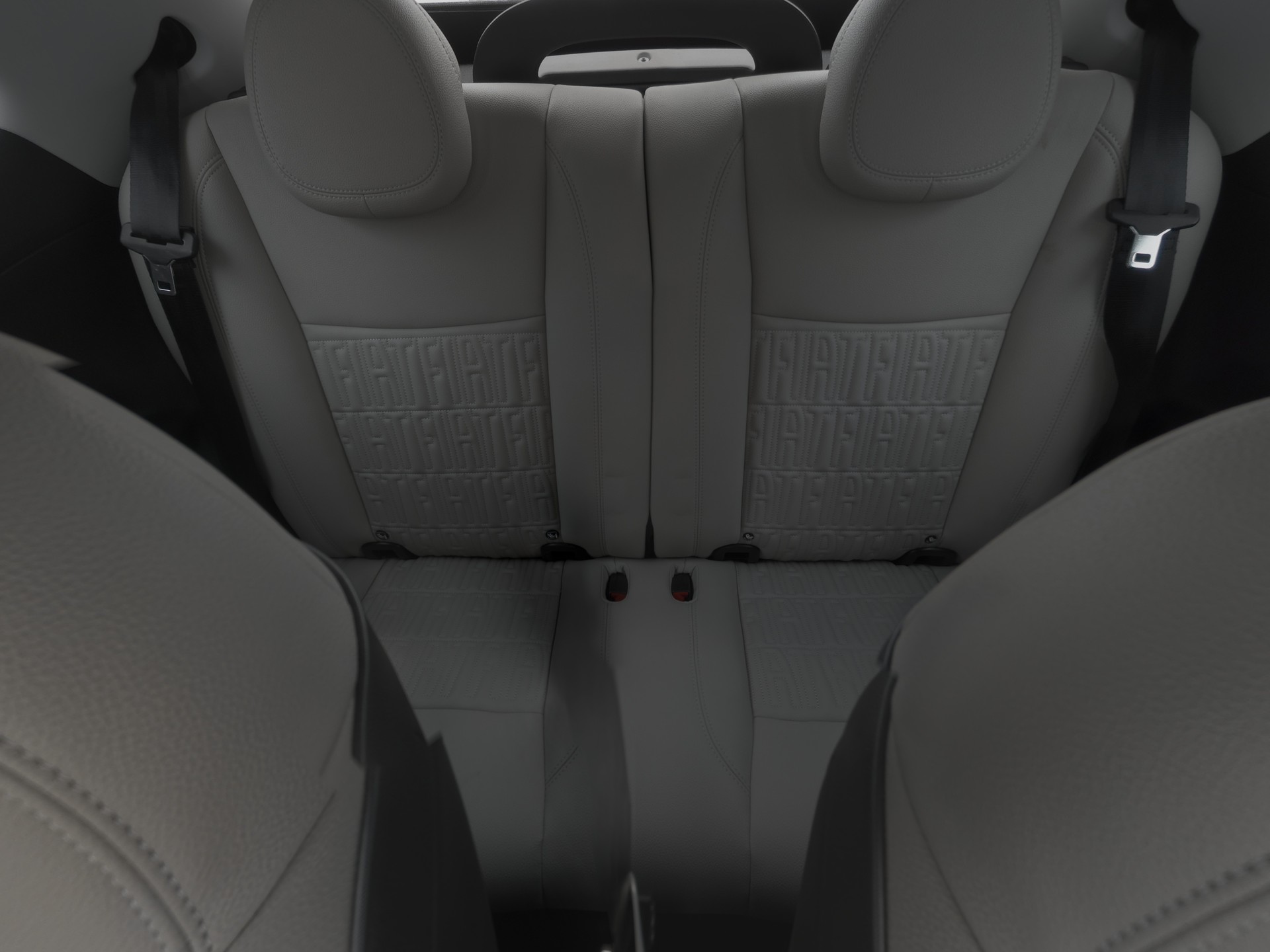 FIAT 500 Cabrio Elektro 87 kw La Prima-image-10