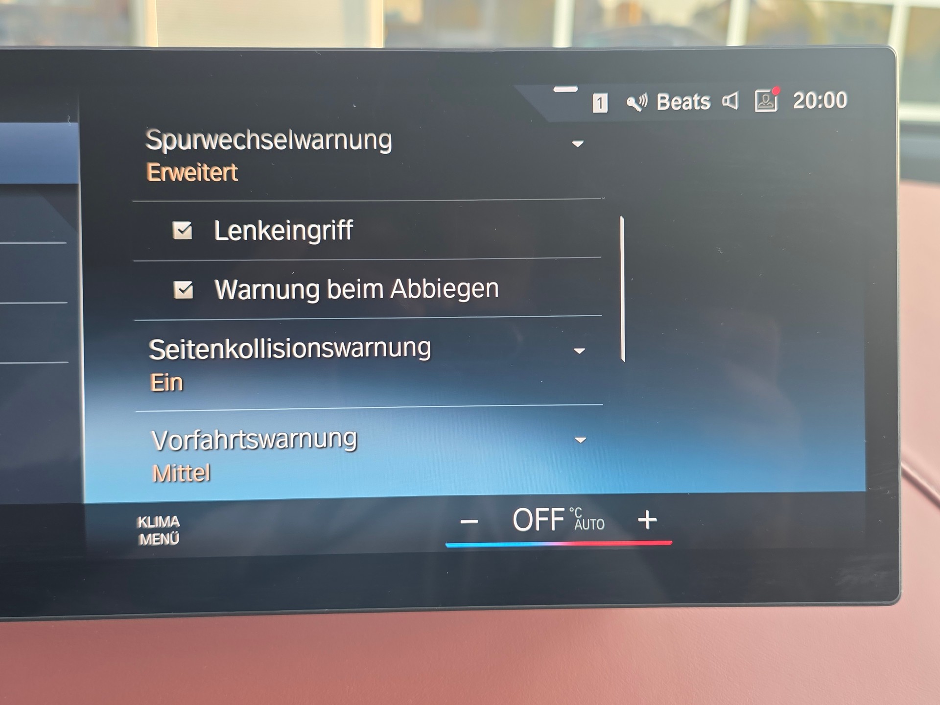 BMW iX xDrive40 ** VOLLAUSSTATTUNG - SoH Batterie 98.8% - MASSAGE SITZE - ASSISTENZ PLUS PAK. -KOMFORT PAK.- GARANTIE BIS 09.2030 **-image-29
