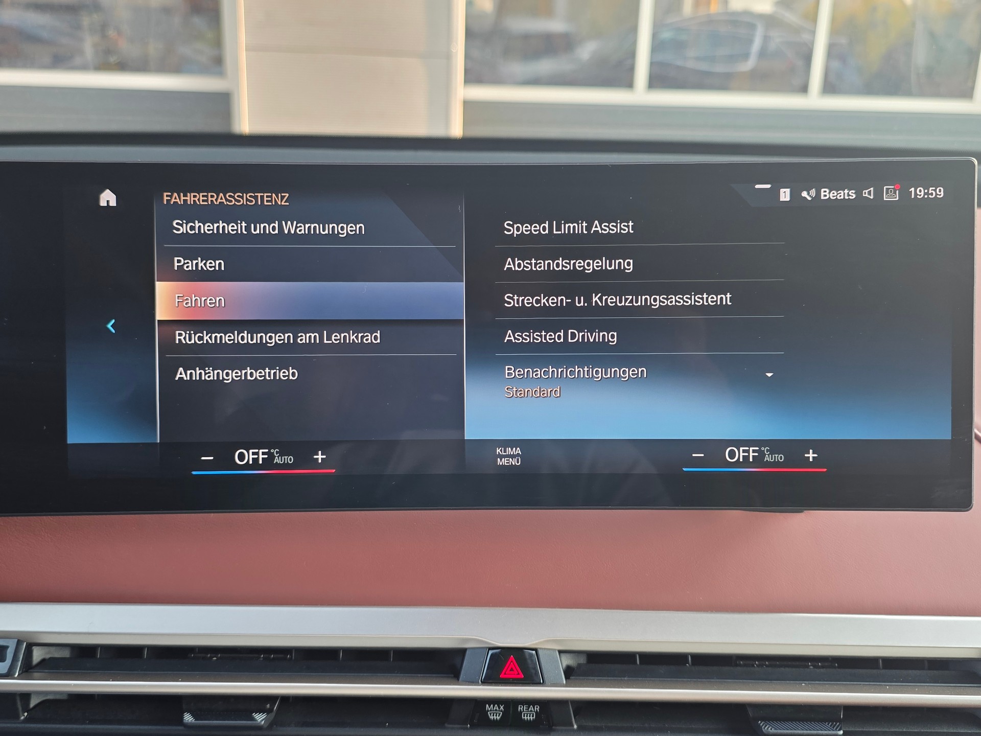BMW iX xDrive40 ** VOLLAUSSTATTUNG - SoH Batterie 98.8% - MASSAGE SITZE - ASSISTENZ PLUS PAK. -KOMFORT PAK.- GARANTIE BIS 09.2030 **-image-25