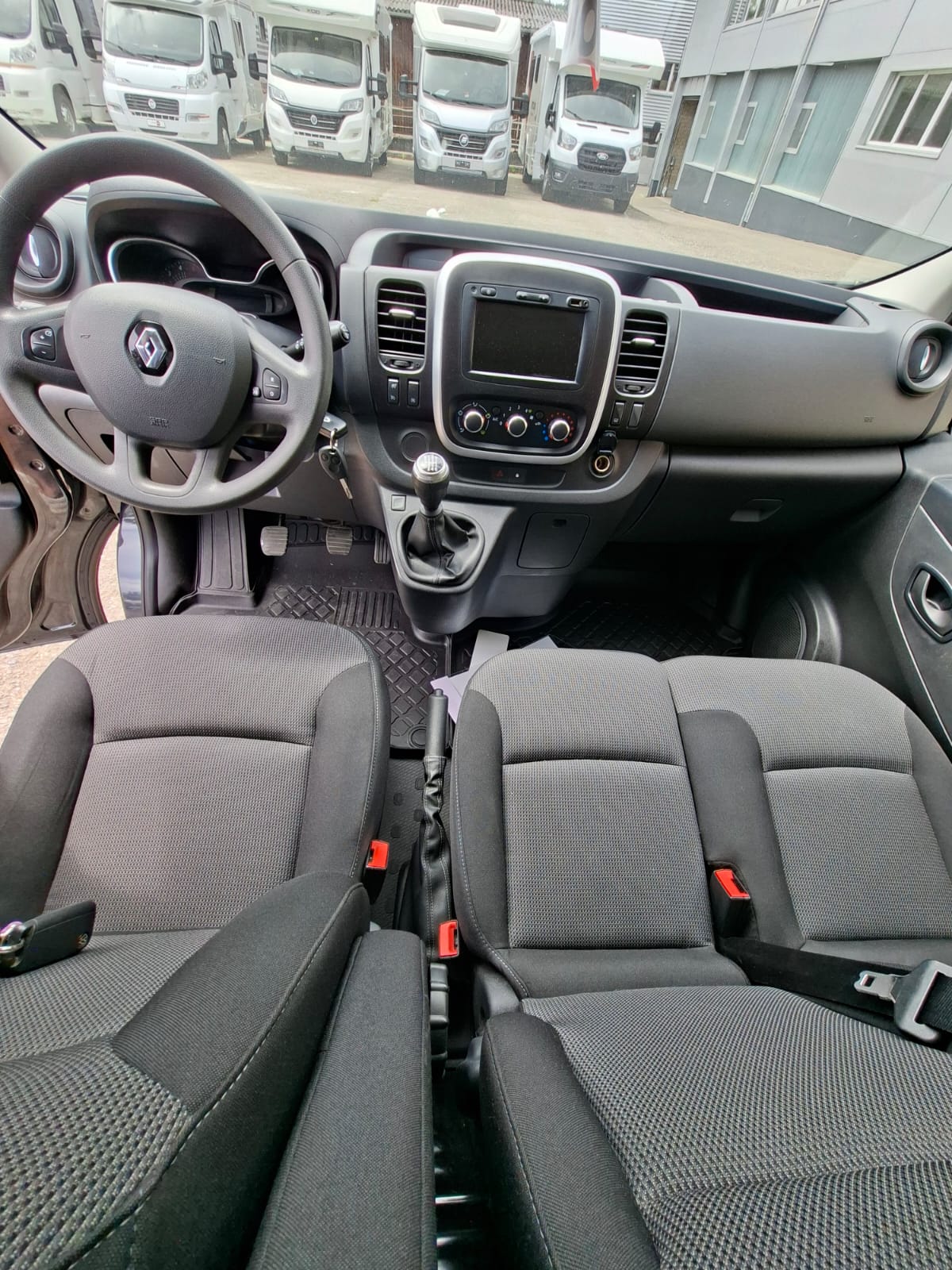 RENAULT dci 145-image-4