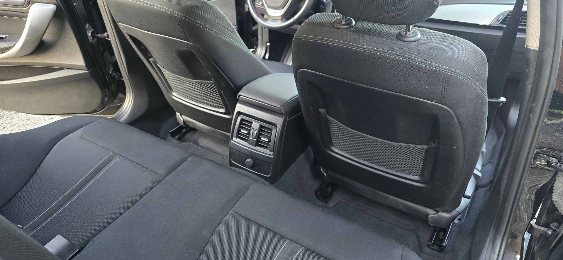 BMW 118d xDrive-image-19