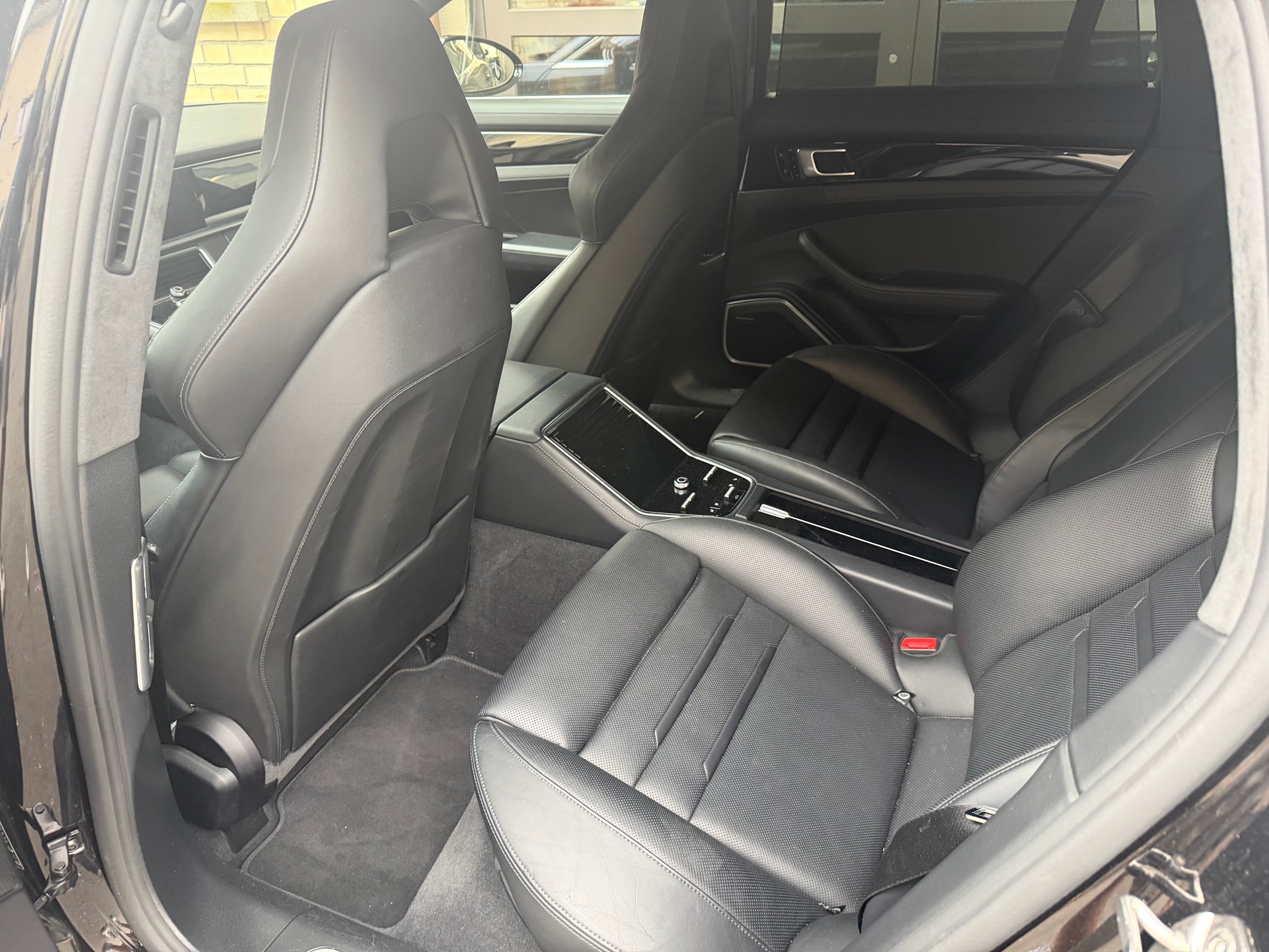 PORSCHE Panamera Turbo Sport Turismo PDK-image-16