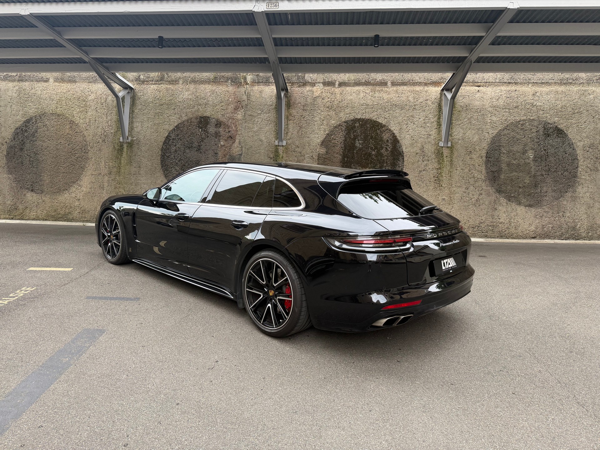 PORSCHE Panamera Turbo Sport Turismo PDK-image-6