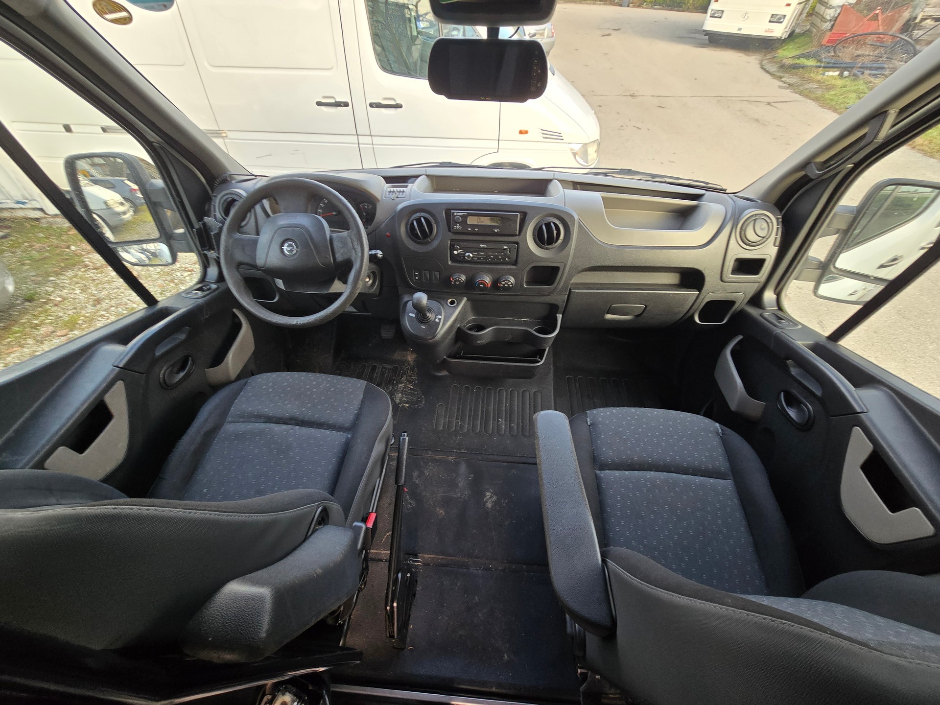 OPEL Movano 2.3 DT 3.3t L1H1 Easytronic-image-6