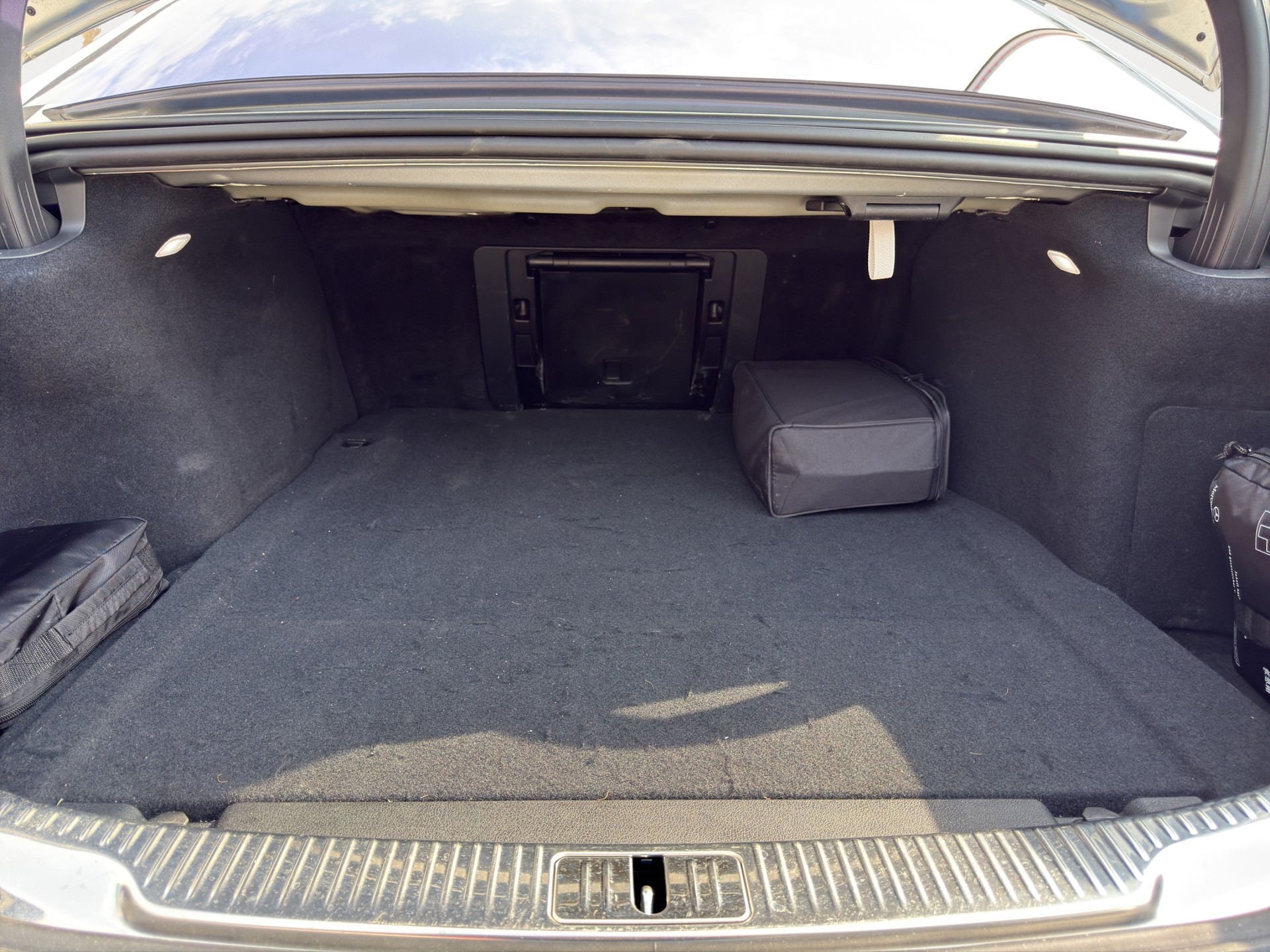 MERCEDES-BENZ S 580 e 9G-Tronic-image-13