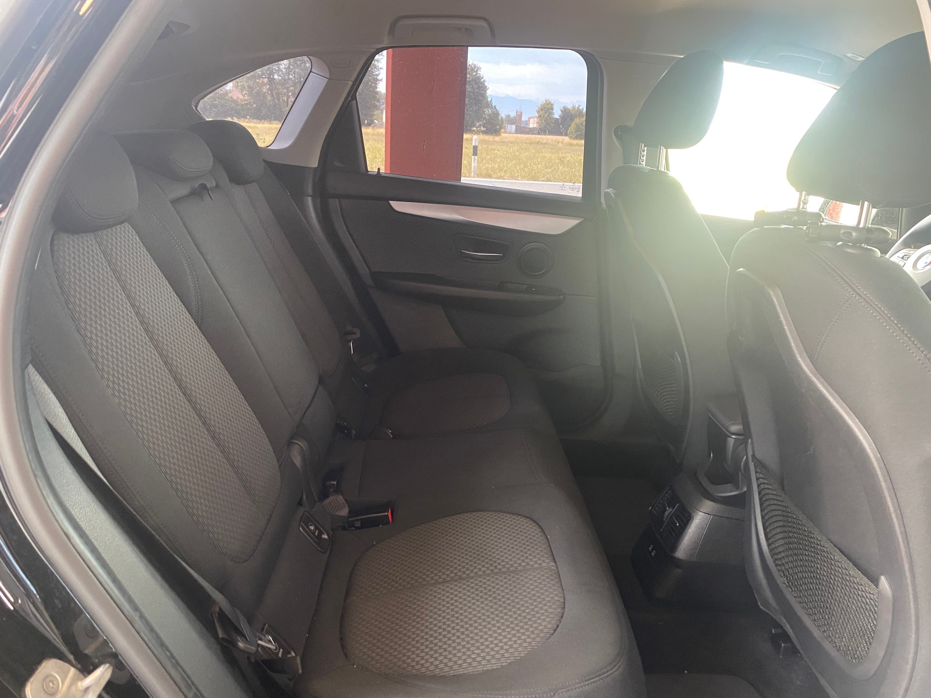 BMW 225xe iPerformance Active Tourer Advantage Steptronic-showroom-element-3