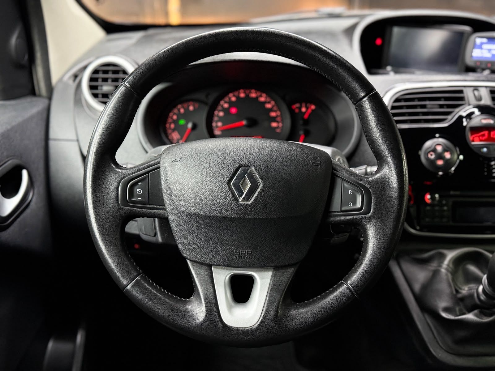 RENAULT Grand Kangoo 1.5 dCi Dynamique-image-10