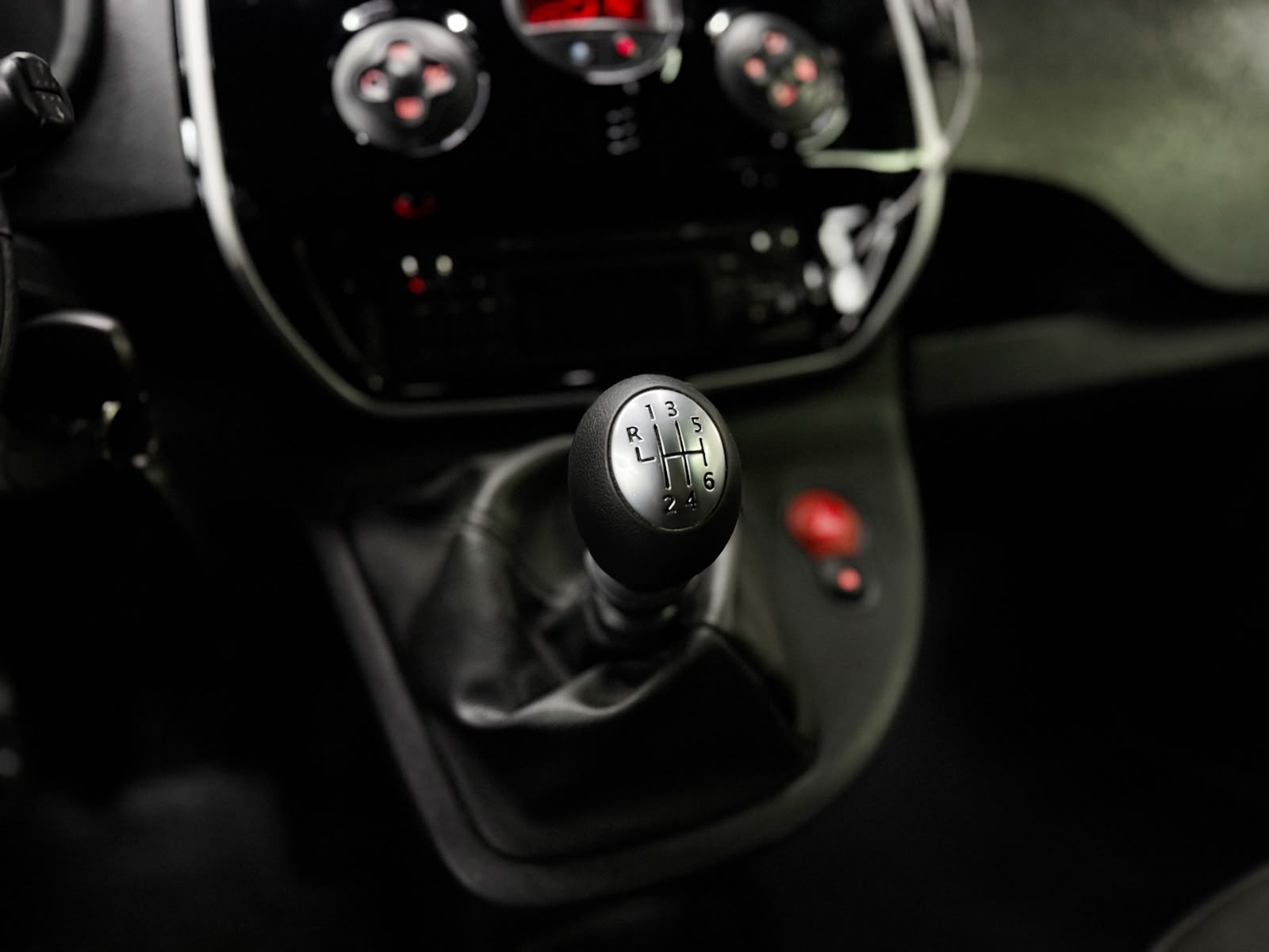 RENAULT Grand Kangoo 1.5 dCi Dynamique-image-15