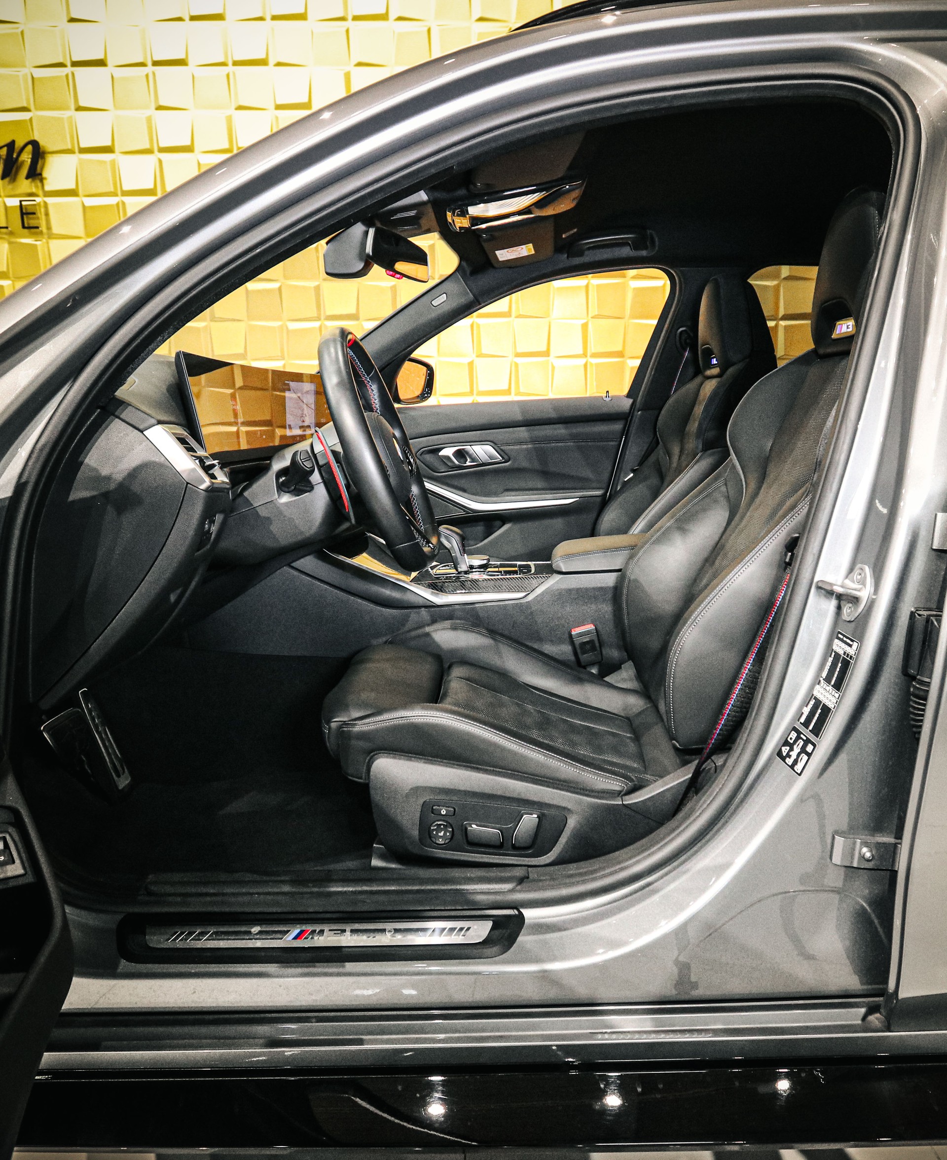BMW M3 G81 Competition Touring xDrive-image-8