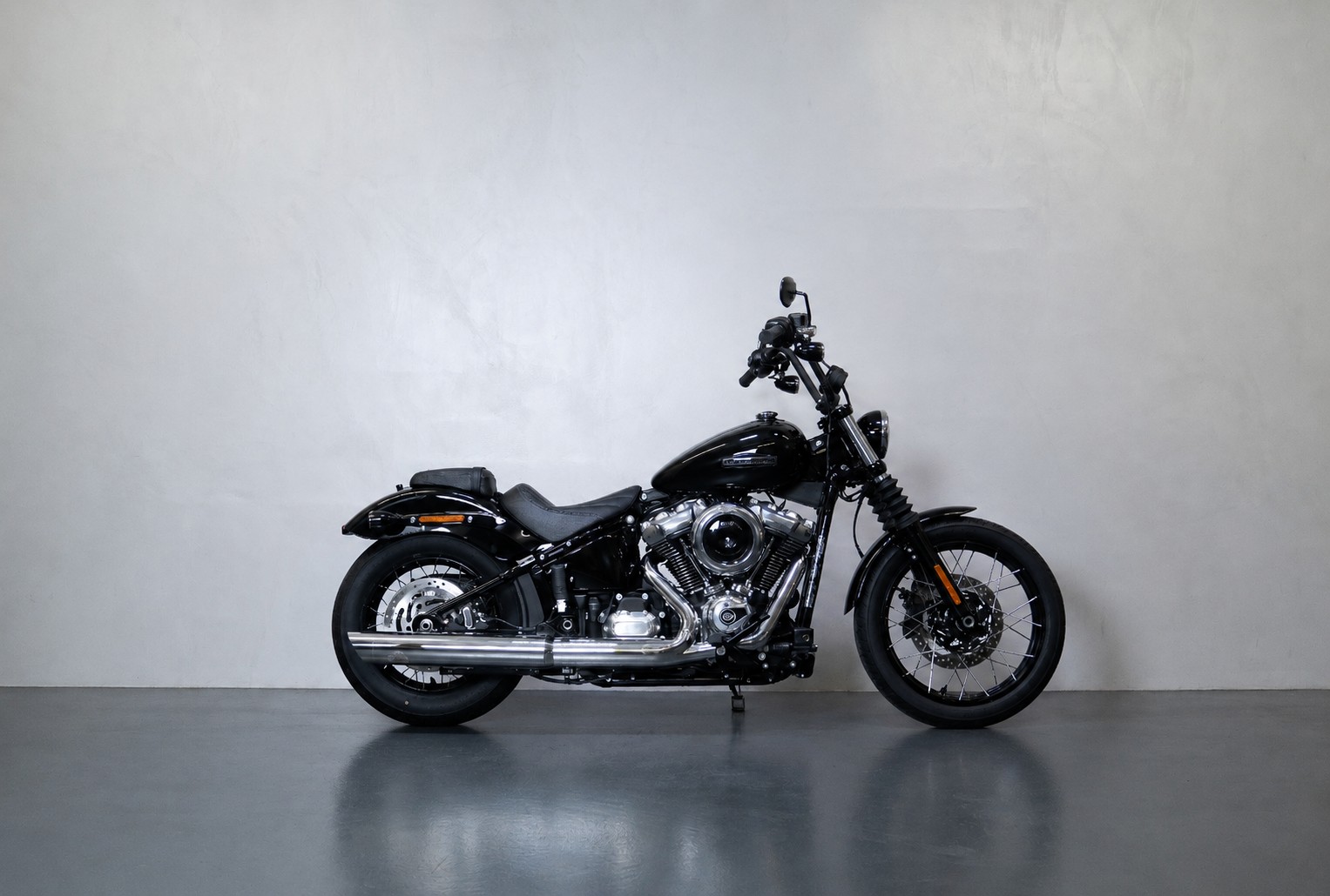 HARLEY-DAVIDSON FXBB Street Bob 117ci (Werksgarantie)-image-0