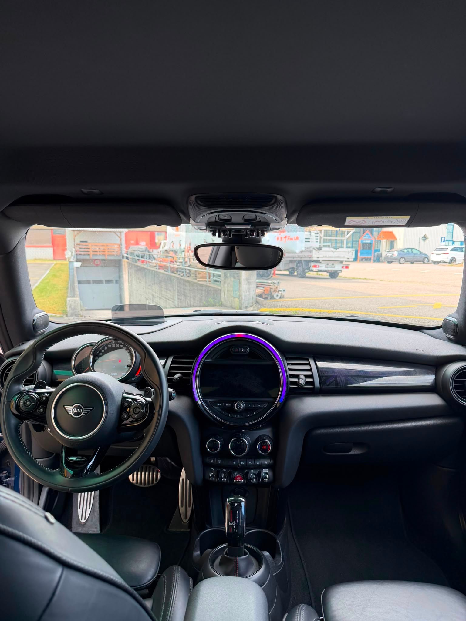 MINI Cooper King's Cross Steptronic DKG-image-10