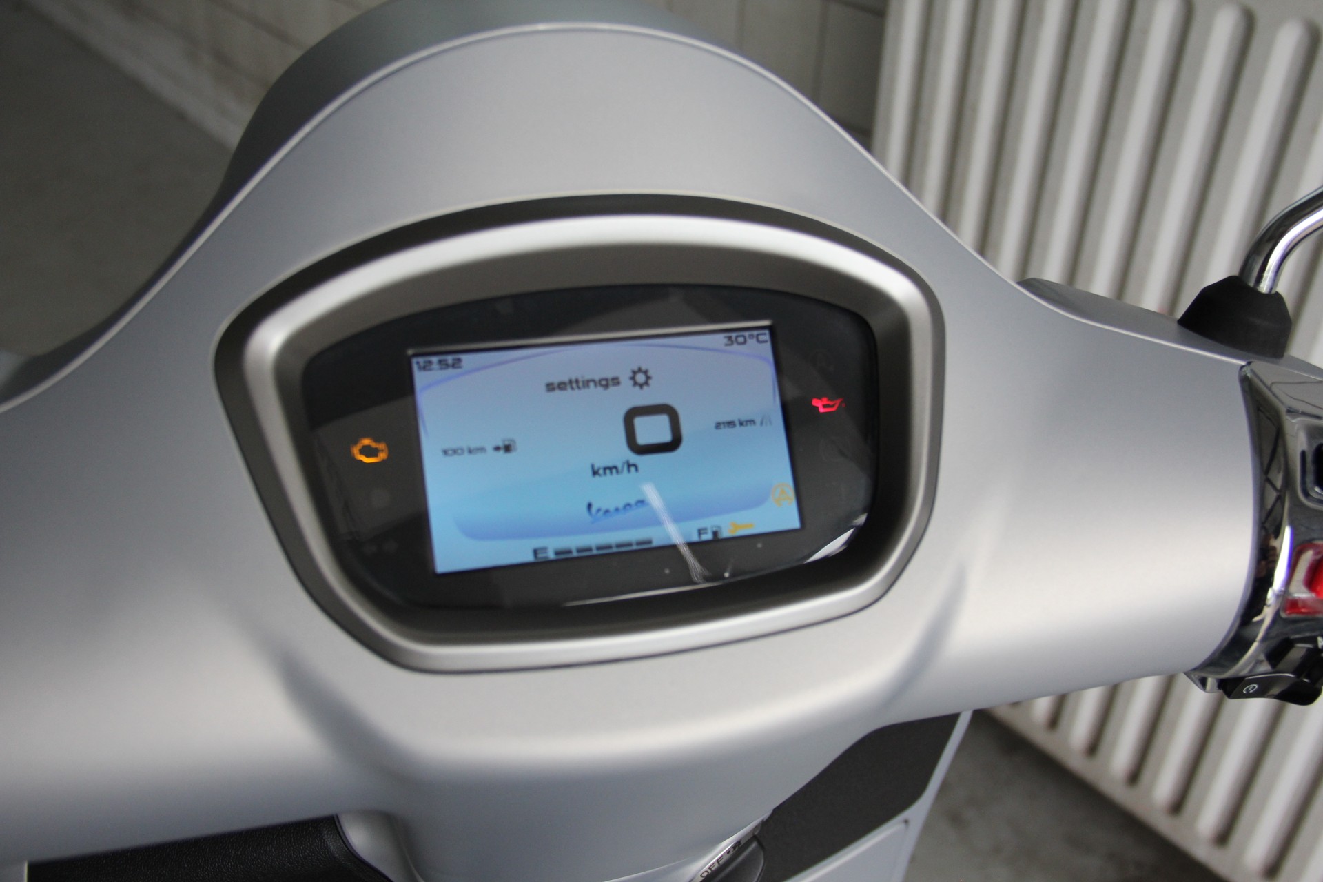 PIAGGIO Vespa GTS 300 Super Tech ABS-image-15