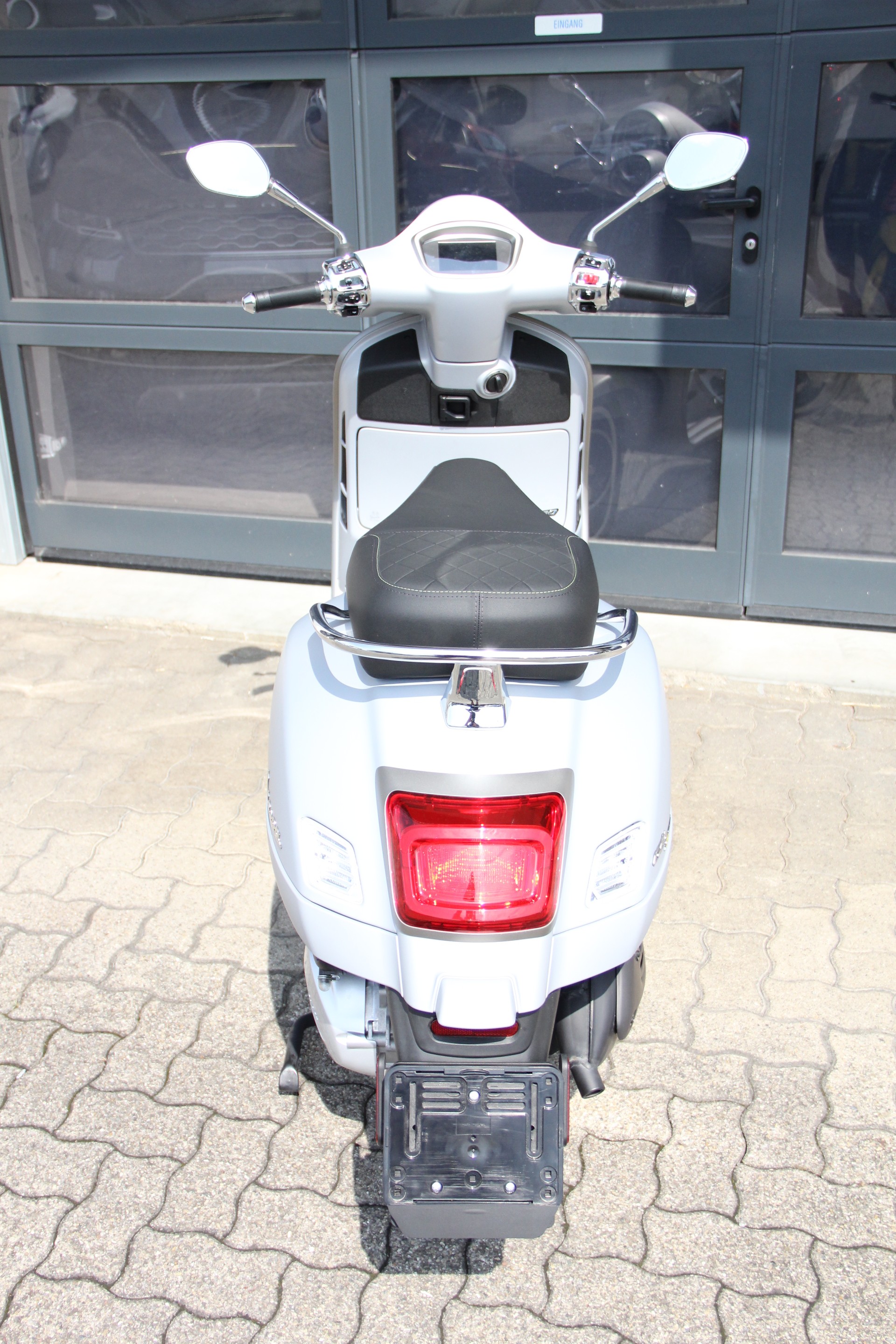 PIAGGIO Vespa GTS 300 Super Tech ABS-image-11