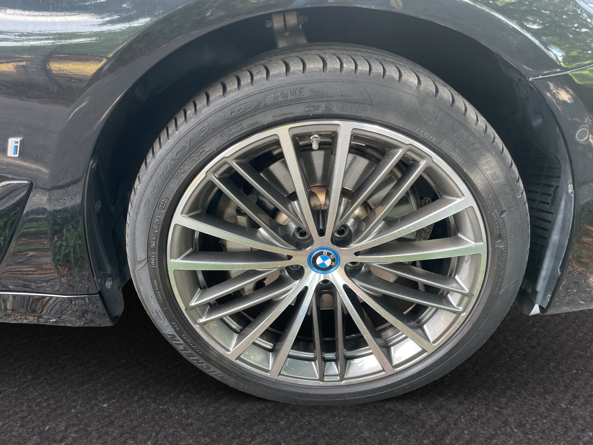 BMW 530e iPerformance Steptronic-image-18