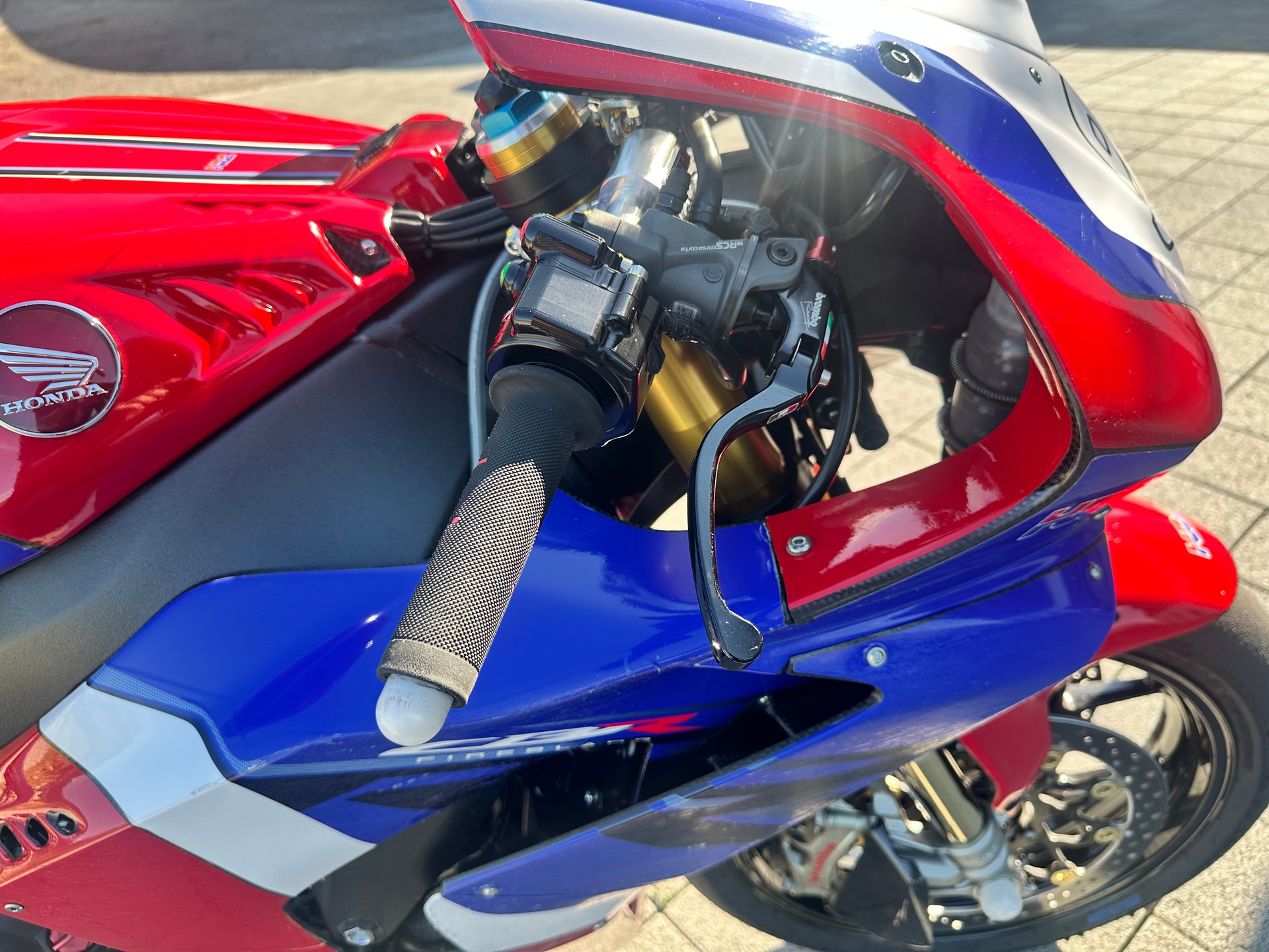 HONDA CBR 1000 RR-R SP-image-7