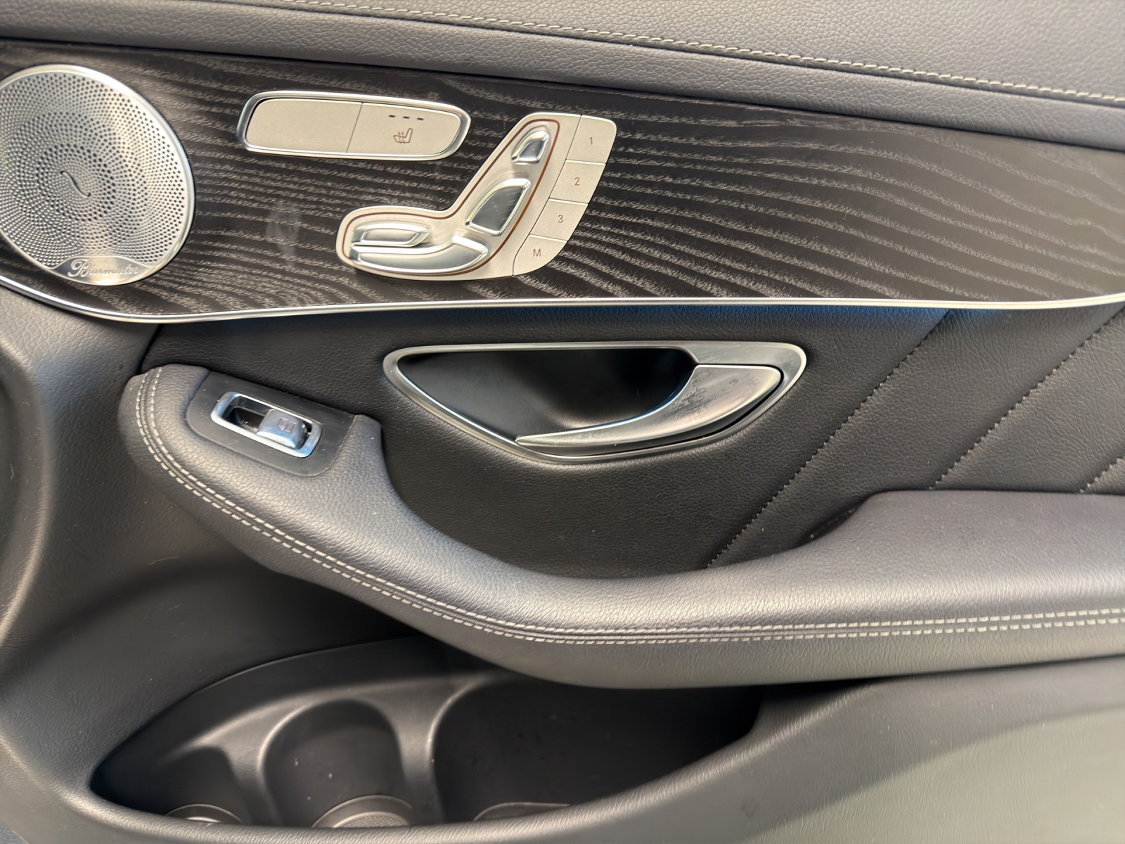 MERCEDES-BENZ GLC Coupé 300 4Matic-image-10