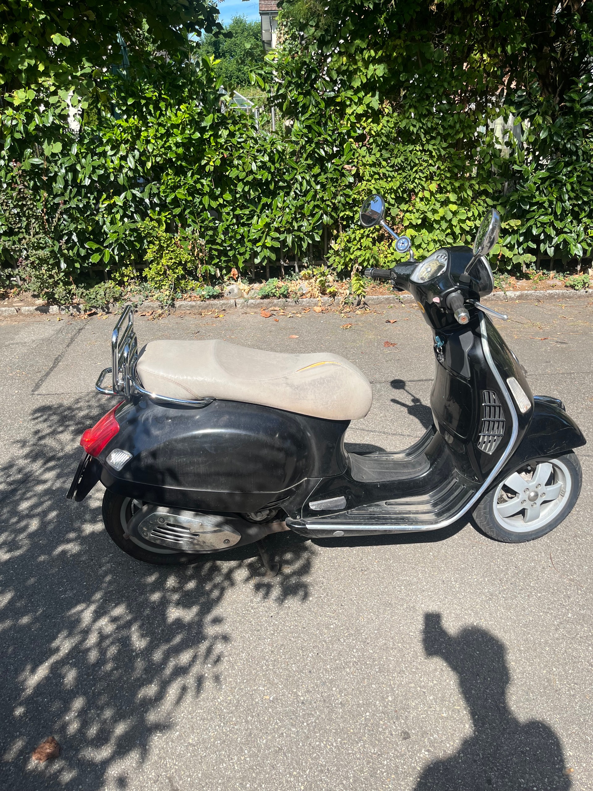 PIAGGIO Vespa GTS 250 i.e.-image-2