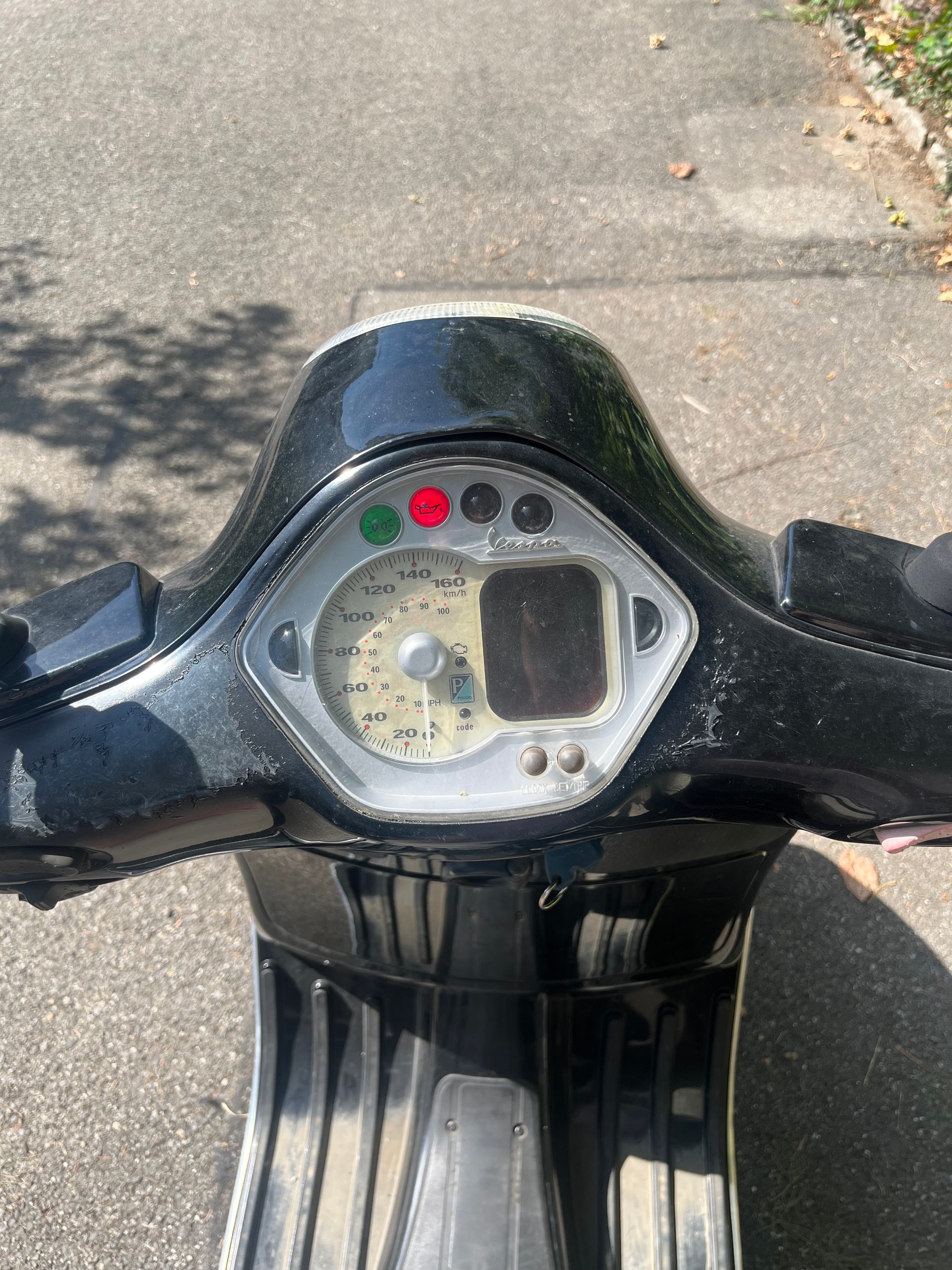 PIAGGIO Vespa GTS 250 i.e.-image-3