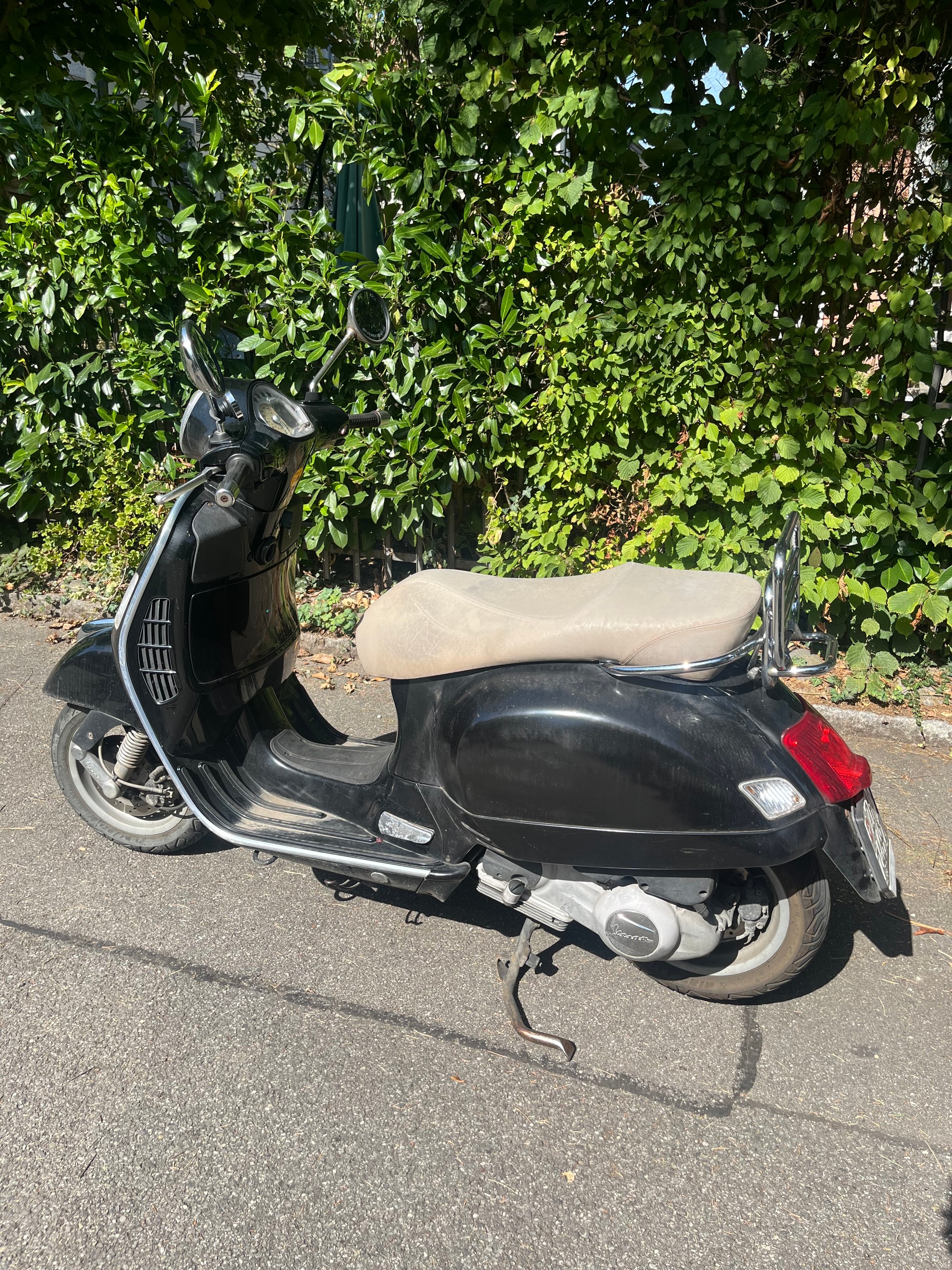 PIAGGIO Vespa GTS 250 i.e.-image-1