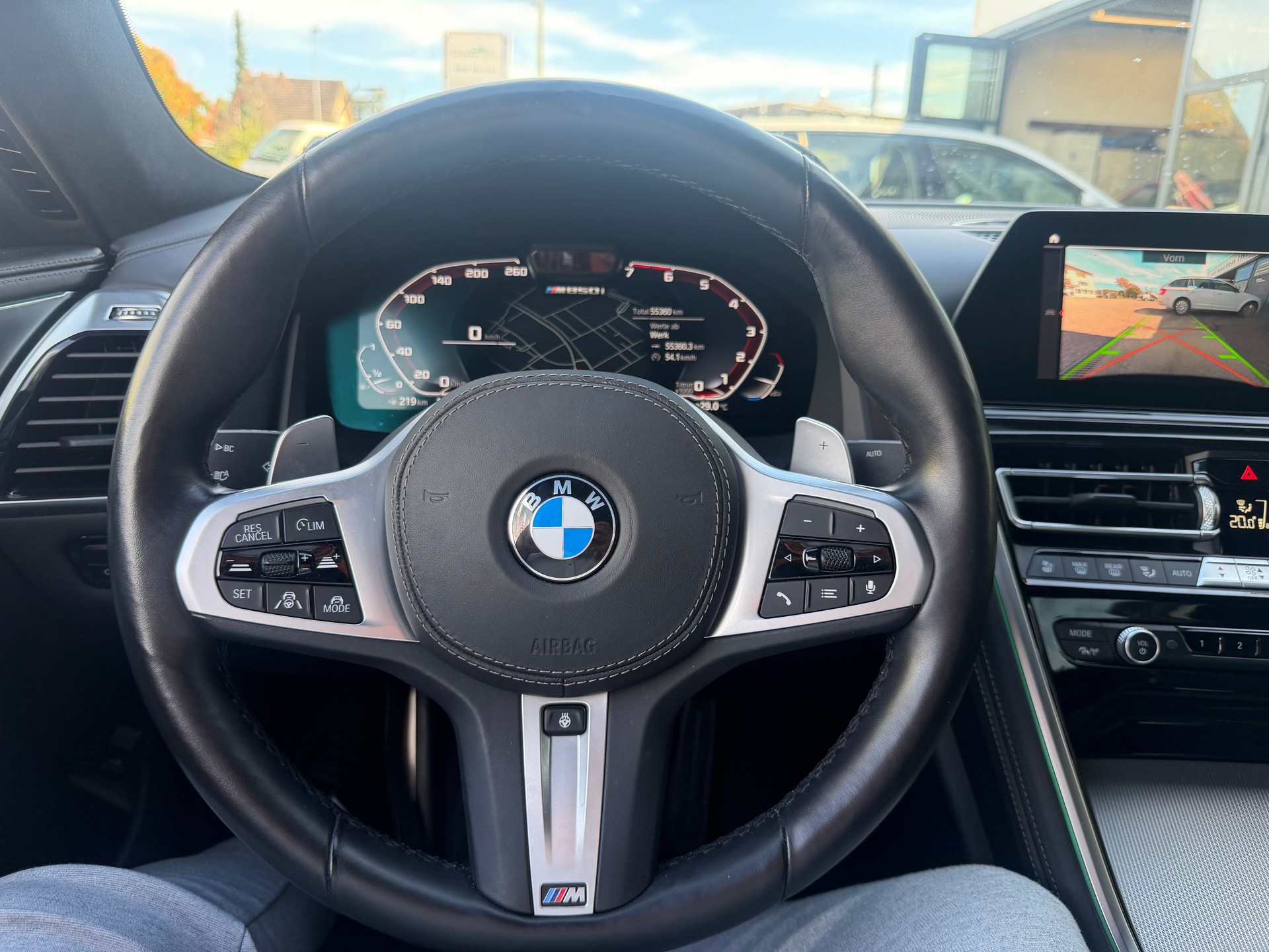 BMW M850i xDrive First Edition Steptronic-image-13