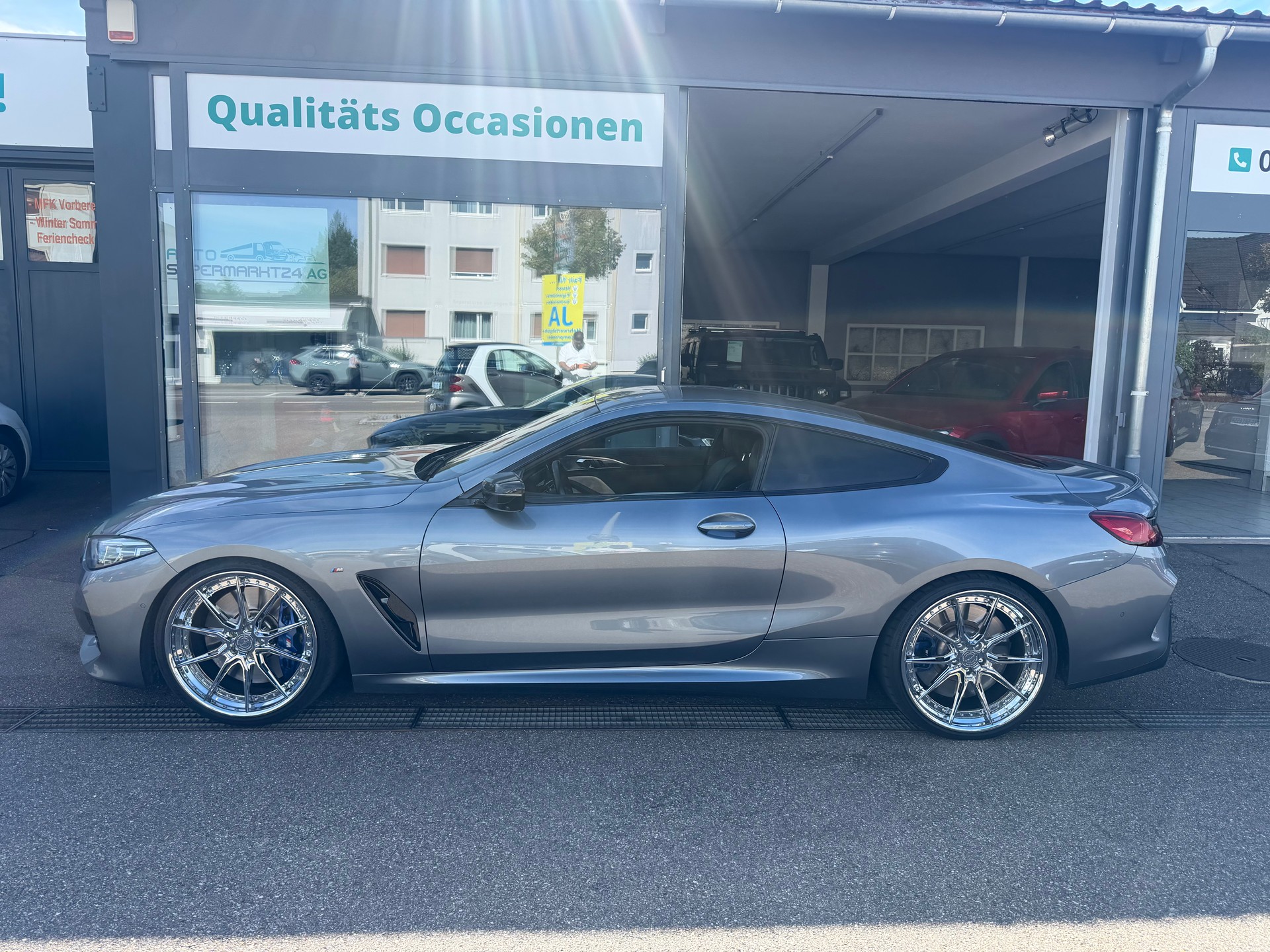 BMW M850i xDrive First Edition Steptronic-showroom-element-1